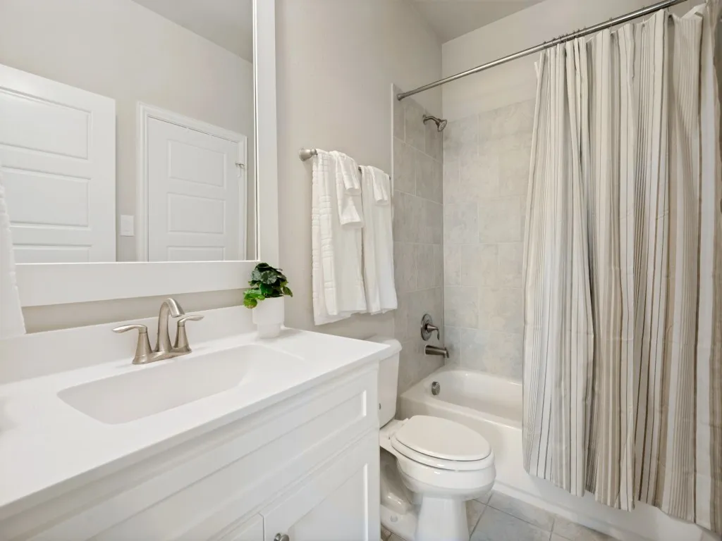 Single Family Residence For Sale in Denton County , 1899 Evening Star Road, Frisco, Texas 75033, 4 Bedroom, 4 Bathroom, 2 Garage spaces, 3,642 Sqft, built in 2017, mls#21299342, Real Estate Agent in Frisco, Homes For Sale in Denton county, Homes For Sale in Frisco, Realtor in Frisco Texas, Real Estate Brokerage Independent Realty Texas, Luminita Cordes Realtor