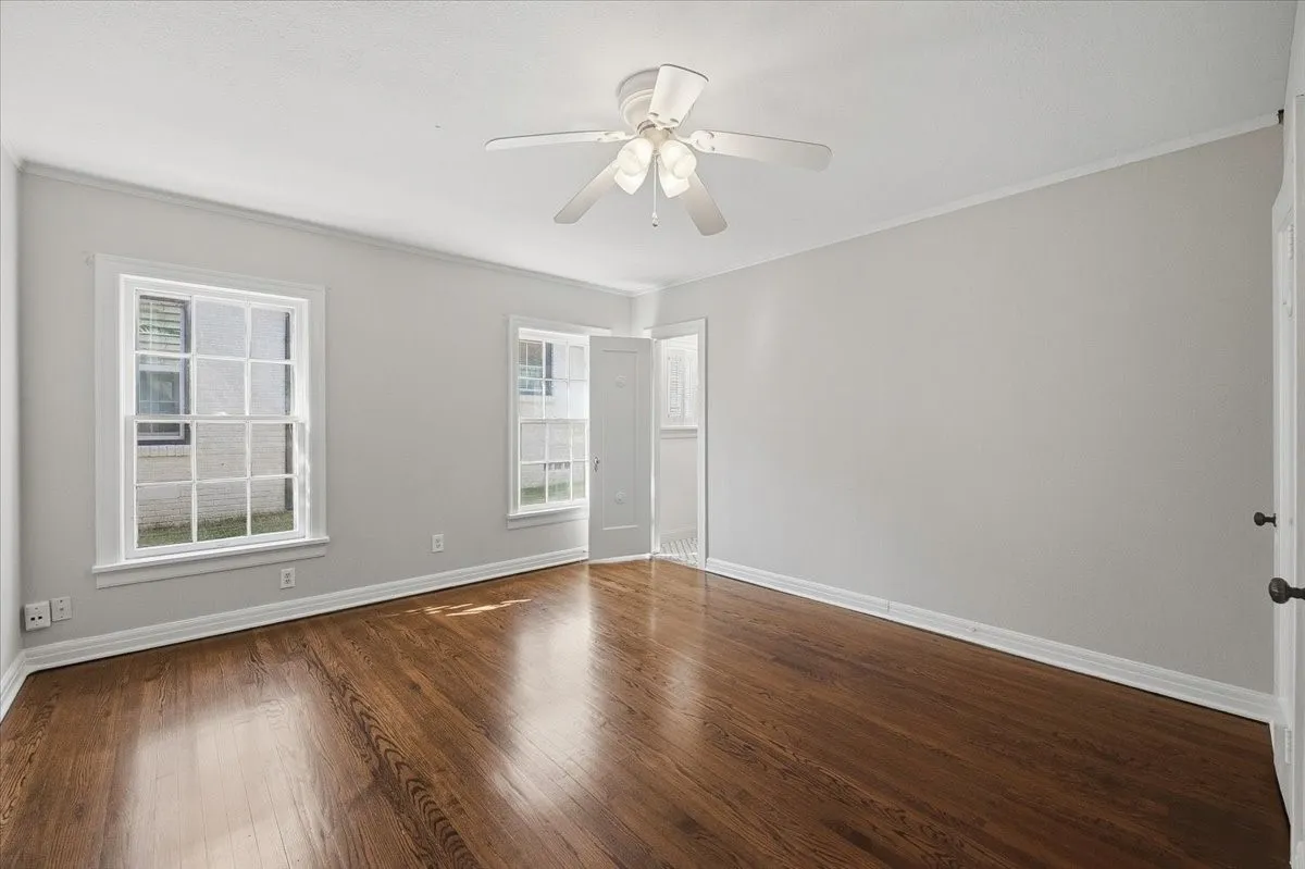 Single Family Residence For Rent in Tarrant County , 3101 Westcliff Road W, Fort Worth, Texas 76109, 2 Bedroom, 2 Bathroom, 1 Garage spaces, 1,550 Sqft, built in 1940, mls#21299929, Real Estate Agent in Fort Worth, Homes For Rent in Tarrant county, Homes For Rent in Fort Worth, Realtor in Fort Worth Texas, Real Estate Brokerage Independent Realty Texas, Luminita Cordes Realtor