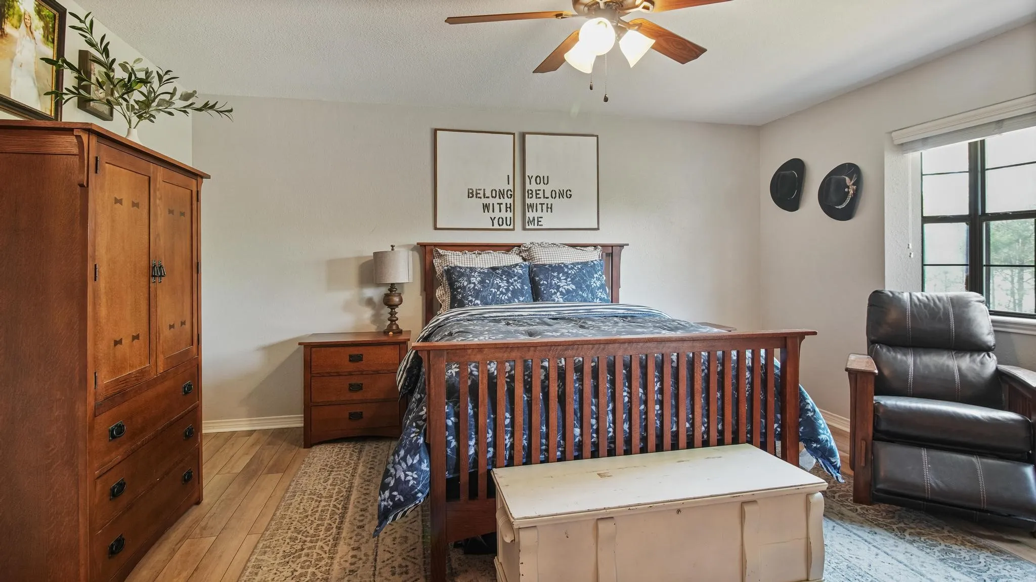 Single Family Residence For Sale in Wood County , 210 Pat Drive, Mineola, Texas 75773, 4 Bedroom, 2 Bathroom, 2 Garage spaces, 2,088 Sqft, built in 1988, mls#21301207, Real Estate Agent in Mineola, Homes For Sale in Wood county, Homes For Sale in Mineola, Realtor in Mineola Texas, Real Estate Brokerage Independent Realty Texas, Luminita Cordes Realtor