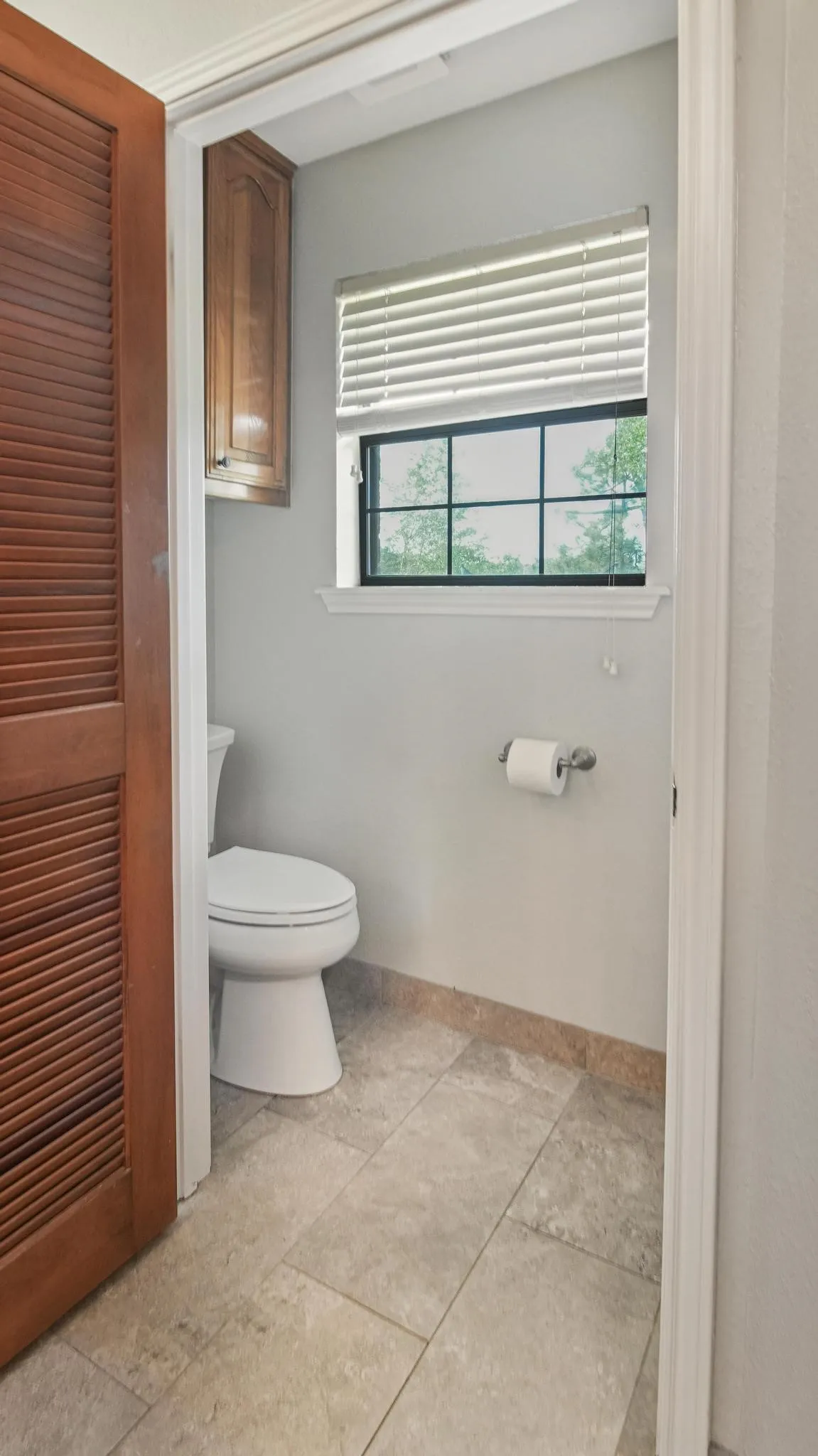 Single Family Residence For Sale in Wood County , 210 Pat Drive, Mineola, Texas 75773, 4 Bedroom, 2 Bathroom, 2 Garage spaces, 2,088 Sqft, built in 1988, mls#21301207, Real Estate Agent in Mineola, Homes For Sale in Wood county, Homes For Sale in Mineola, Realtor in Mineola Texas, Real Estate Brokerage Independent Realty Texas, Luminita Cordes Realtor