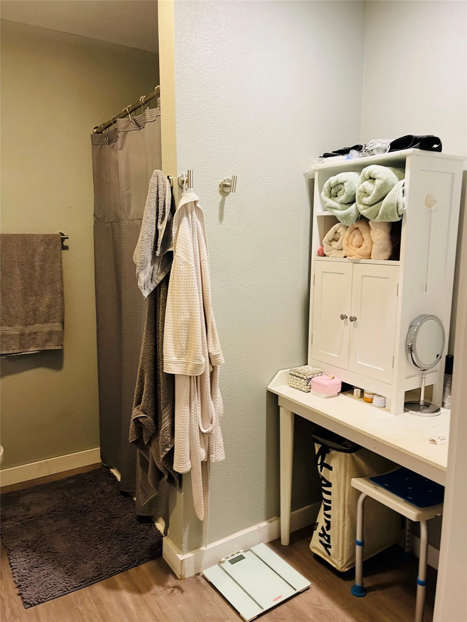 Single Family Residence For Sale in Hill County , 125 Patriot Drive, Whitney, Texas 76692, 1 Bedroom, 1 Bathroom, Garage spaces, 500 Sqft, built in 2023, Price $115,000, mls#21299373, Real Estate Agent in Whitney, Homes For Sale in Hill county, Homes For Sale in Whitney, Realtor in Whitney Texas, Real Estate Brokerage Independent Realty Texas, Luminita Cordes Realtor