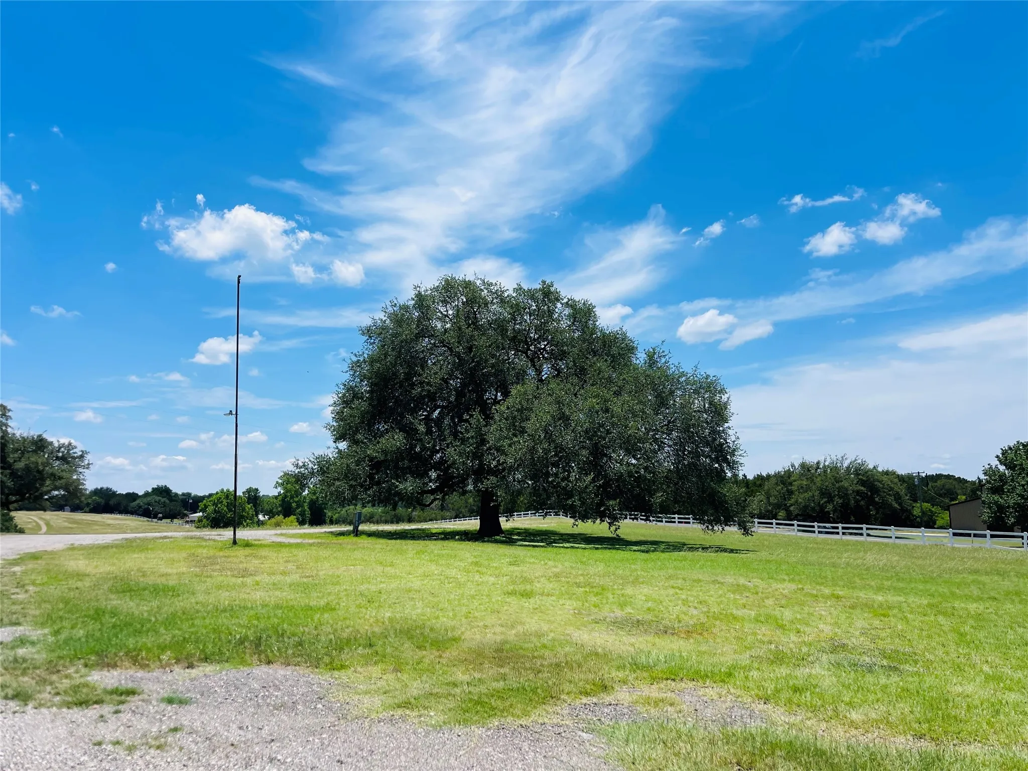 Single Family Residence For Sale in Hill County , 125 Patriot Drive, Whitney, Texas 76692, 1 Bedroom, 1 Bathroom, Garage spaces, 500 Sqft, built in 2023, Price $115,000, mls#21299373, Real Estate Agent in Whitney, Homes For Sale in Hill county, Homes For Sale in Whitney, Realtor in Whitney Texas, Real Estate Brokerage Independent Realty Texas, Luminita Cordes Realtor