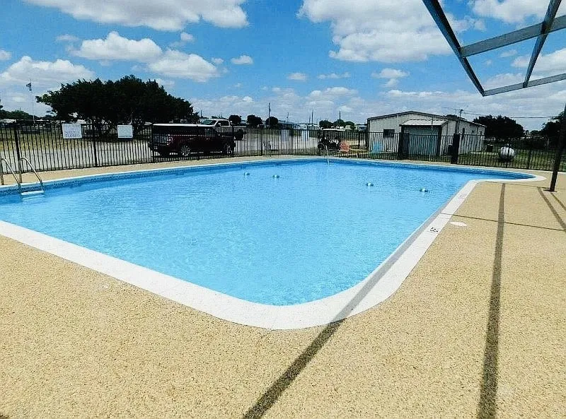 Single Family Residence For Sale in Hill County , 125 Patriot Drive, Whitney, Texas 76692, 1 Bedroom, 1 Bathroom, Garage spaces, 500 Sqft, built in 2023, Price $115,000, mls#21299373, Real Estate Agent in Whitney, Homes For Sale in Hill county, Homes For Sale in Whitney, Realtor in Whitney Texas, Real Estate Brokerage Independent Realty Texas, Luminita Cordes Realtor
