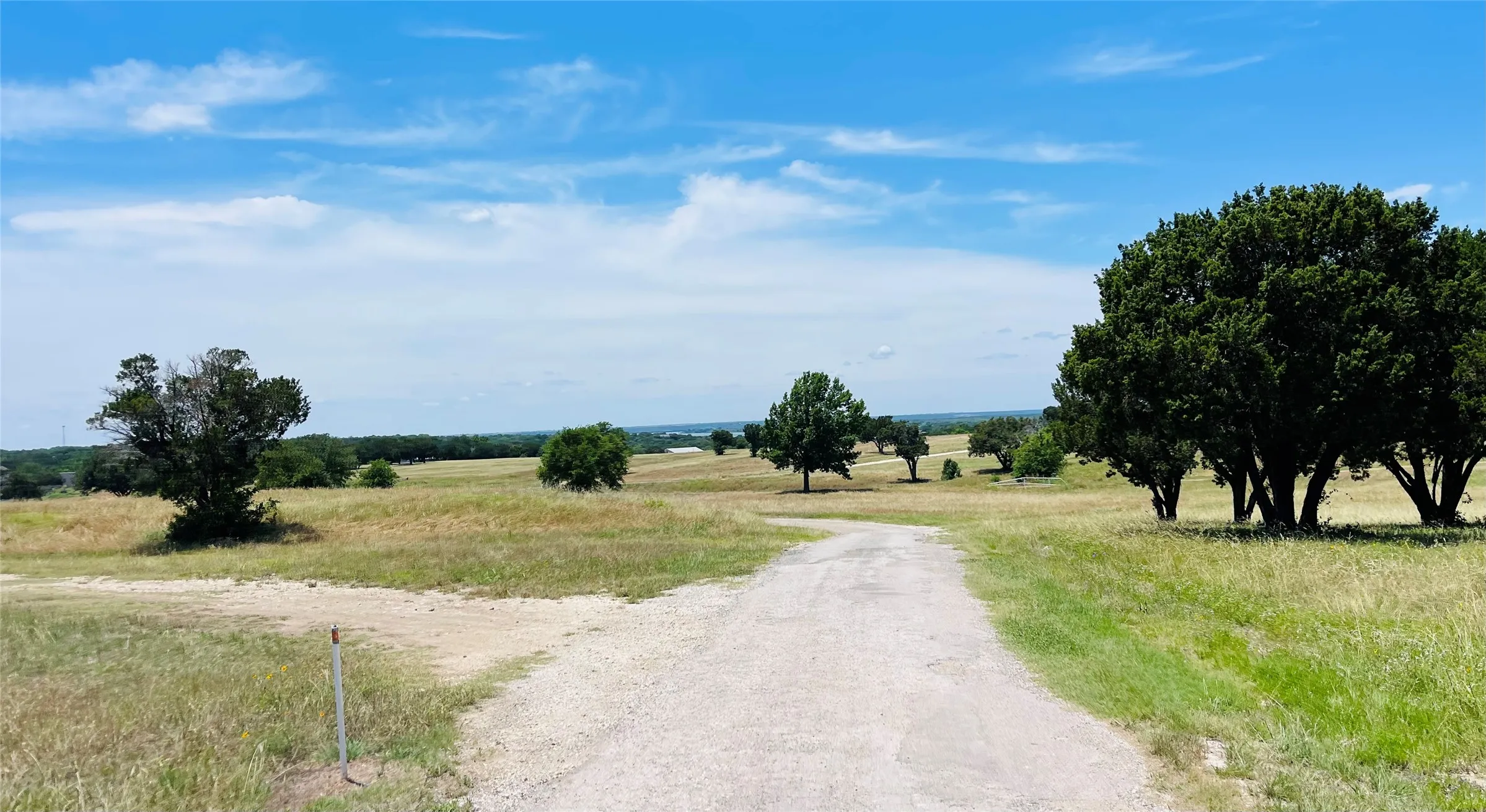 Single Family Residence For Sale in Hill County , 125 Patriot Drive, Whitney, Texas 76692, 1 Bedroom, 1 Bathroom, Garage spaces, 500 Sqft, built in 2023, Price $115,000, mls#21299373, Real Estate Agent in Whitney, Homes For Sale in Hill county, Homes For Sale in Whitney, Realtor in Whitney Texas, Real Estate Brokerage Independent Realty Texas, Luminita Cordes Realtor