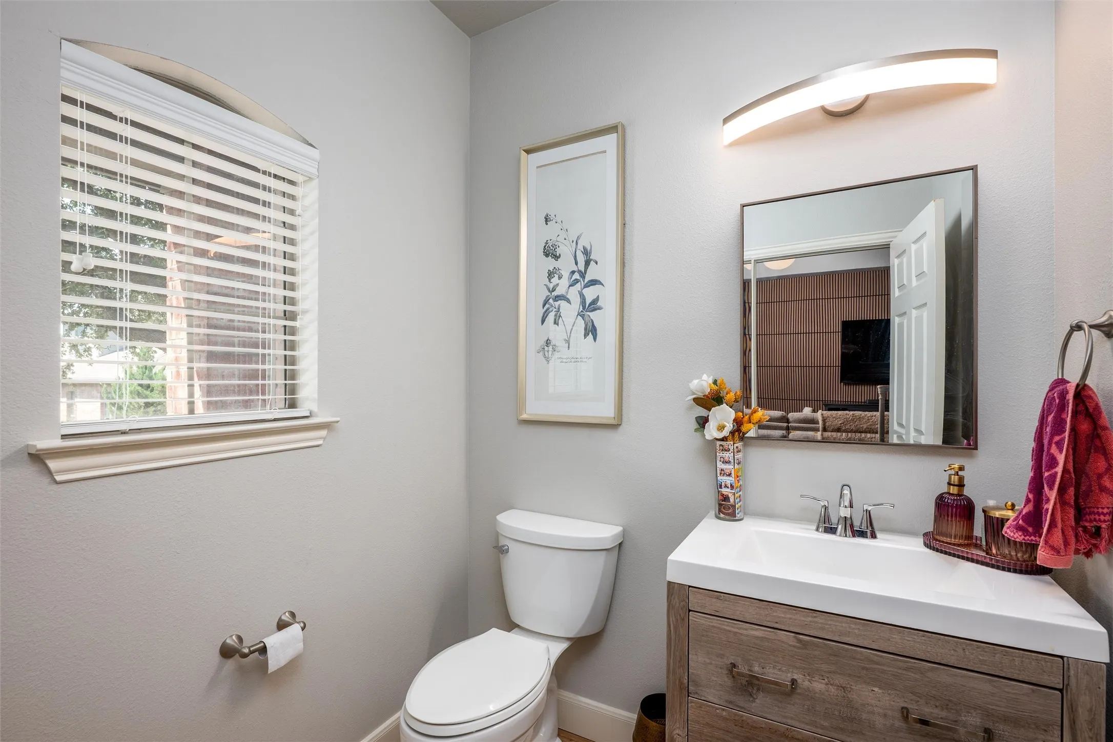 Condominium For Sale in Collin County , 575 S Virginia Hills Drive 2404, Mc Kinney, Texas 75072, 3 Bedroom, 3 Bathroom, 2 Garage spaces, 1,776 Sqft, built in 2006, mls#21301211, Real Estate Agent in Mc Kinney, Homes For Sale in Collin county, Homes For Sale in Mc Kinney, Realtor in Mc Kinney Texas, Real Estate Brokerage Independent Realty Texas, Luminita Cordes Realtor