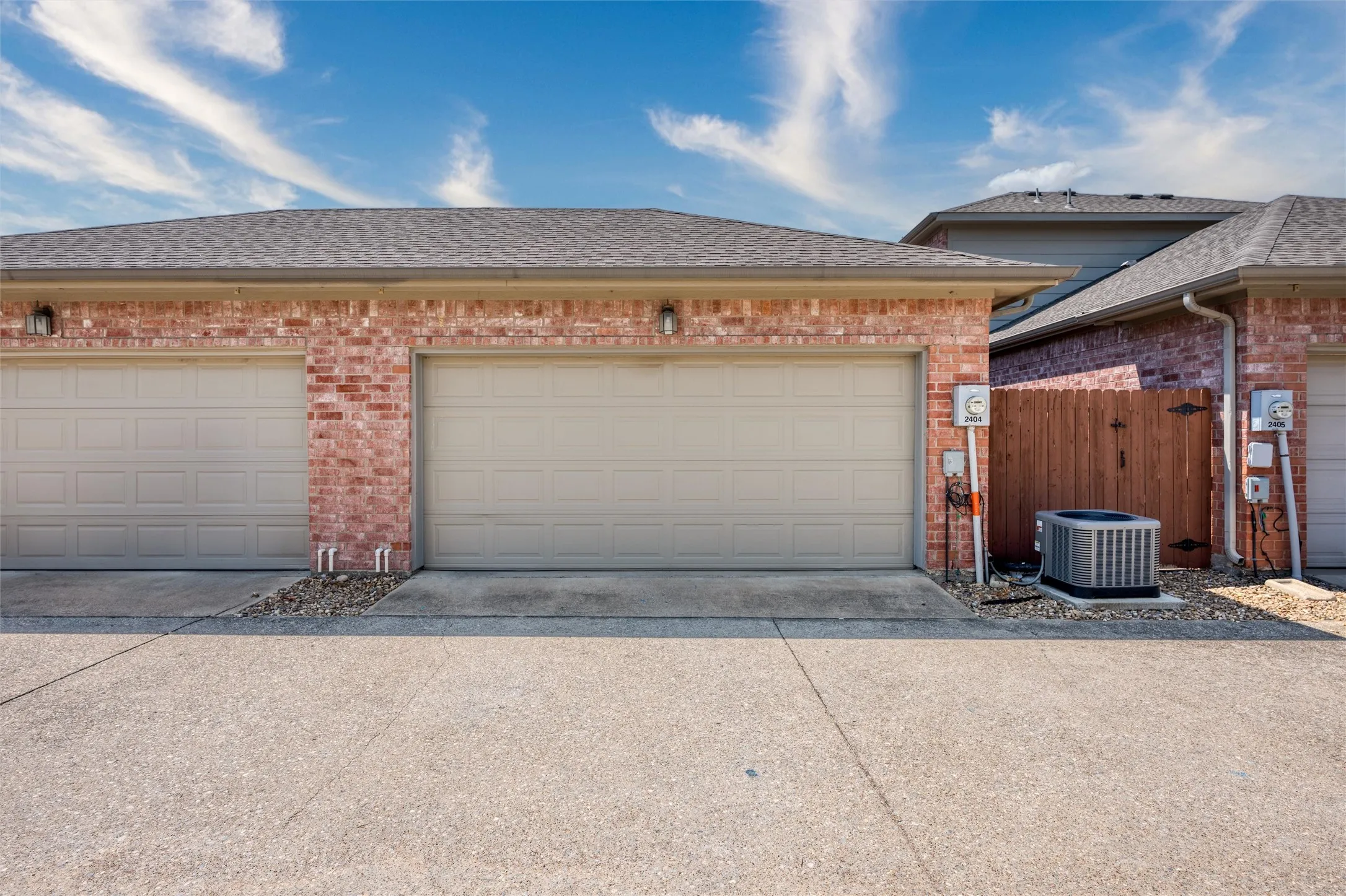Condominium For Sale in Collin County , 575 S Virginia Hills Drive 2404, Mc Kinney, Texas 75072, 3 Bedroom, 3 Bathroom, 2 Garage spaces, 1,776 Sqft, built in 2006, mls#21301211, Real Estate Agent in Mc Kinney, Homes For Sale in Collin county, Homes For Sale in Mc Kinney, Realtor in Mc Kinney Texas, Real Estate Brokerage Independent Realty Texas, Luminita Cordes Realtor