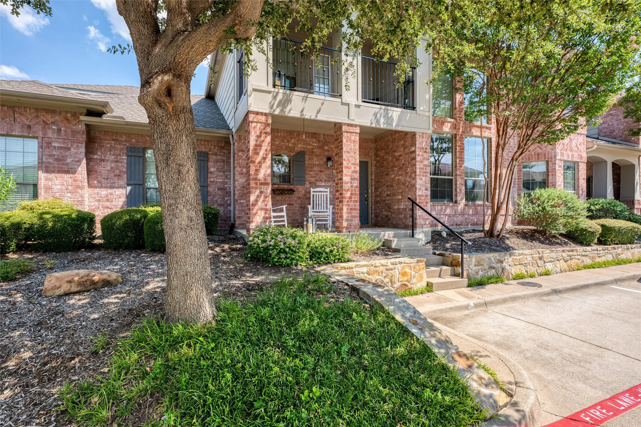 Condominium For Sale in Collin County , 575 S Virginia Hills Drive 2404, Mc Kinney, Texas 75072, 3 Bedroom, 3 Bathroom, 2 Garage spaces, 1,776 Sqft, built in 2006, mls#21301211, Real Estate Agent in Mc Kinney, Homes For Sale in Collin county, Homes For Sale in Mc Kinney, Realtor in Mc Kinney Texas, Real Estate Brokerage Independent Realty Texas, Luminita Cordes Realtor