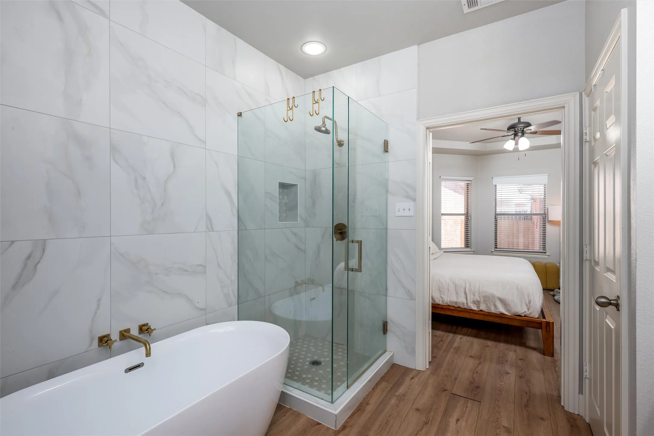 Condominium For Sale in Collin County , 575 S Virginia Hills Drive 2404, Mc Kinney, Texas 75072, 3 Bedroom, 3 Bathroom, 2 Garage spaces, 1,776 Sqft, built in 2006, mls#21301211, Real Estate Agent in Mc Kinney, Homes For Sale in Collin county, Homes For Sale in Mc Kinney, Realtor in Mc Kinney Texas, Real Estate Brokerage Independent Realty Texas, Luminita Cordes Realtor