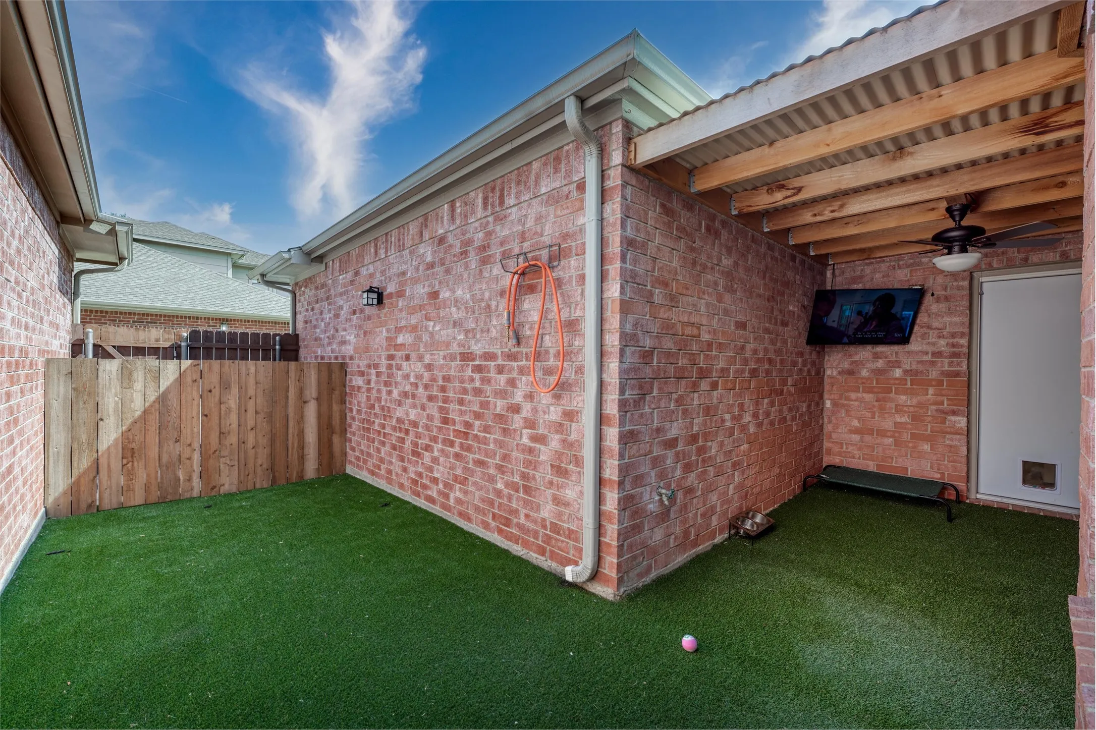 Condominium For Sale in Collin County , 575 S Virginia Hills Drive 2404, Mc Kinney, Texas 75072, 3 Bedroom, 3 Bathroom, 2 Garage spaces, 1,776 Sqft, built in 2006, mls#21301211, Real Estate Agent in Mc Kinney, Homes For Sale in Collin county, Homes For Sale in Mc Kinney, Realtor in Mc Kinney Texas, Real Estate Brokerage Independent Realty Texas, Luminita Cordes Realtor