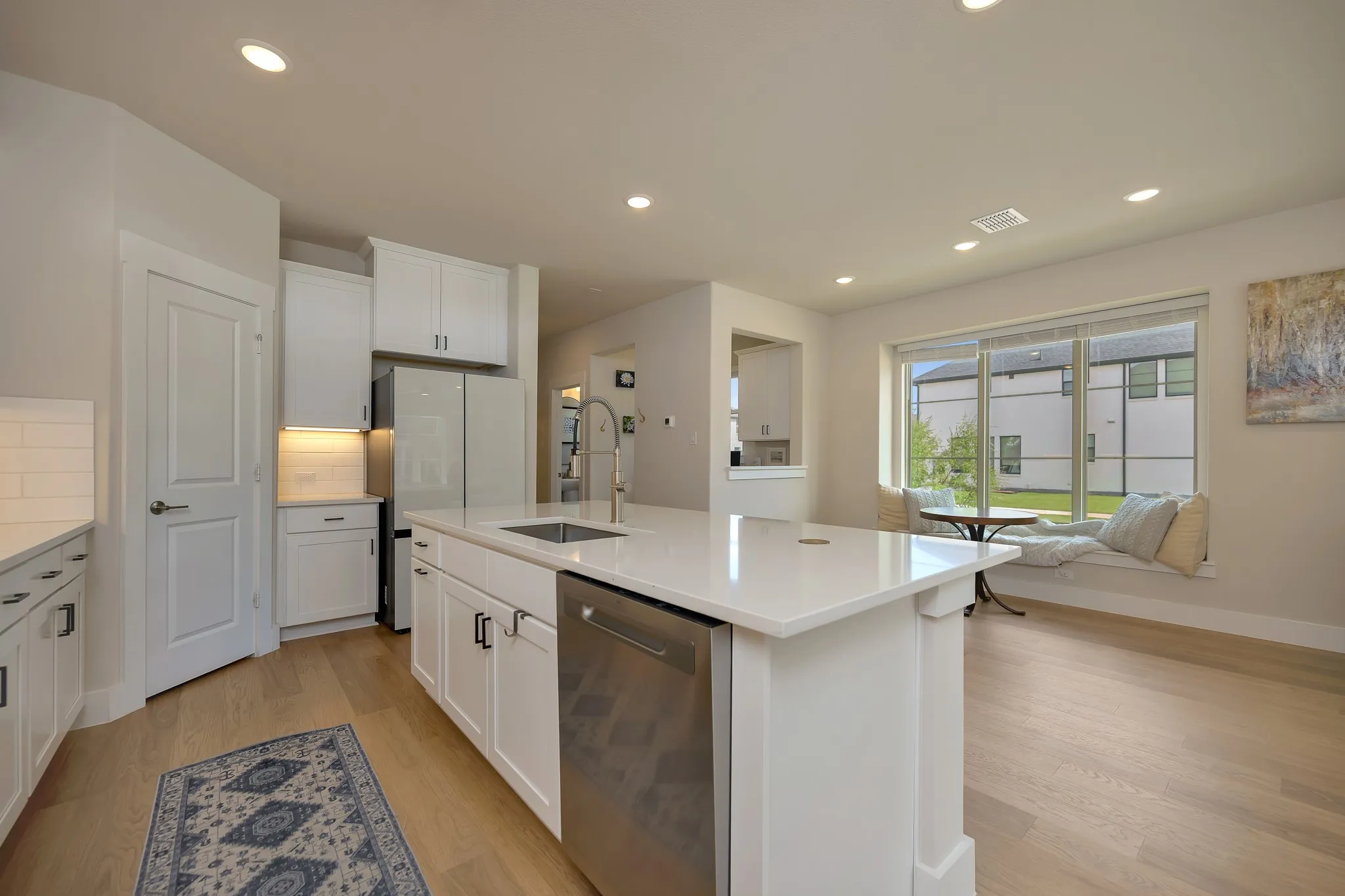 Townhouse For Sale in Tarrant County , 4720 Smokey Quartz Lane, Arlington, Texas 76005, 3 Bedroom, 3 Bathroom, 2 Garage spaces, 2,076 Sqft, built in 2024, mls#21293193, Real Estate Agent in Arlington, Homes For Sale in Tarrant county, Homes For Sale in Arlington, Realtor in Arlington Texas, Real Estate Brokerage Independent Realty Texas, Luminita Cordes Realtor