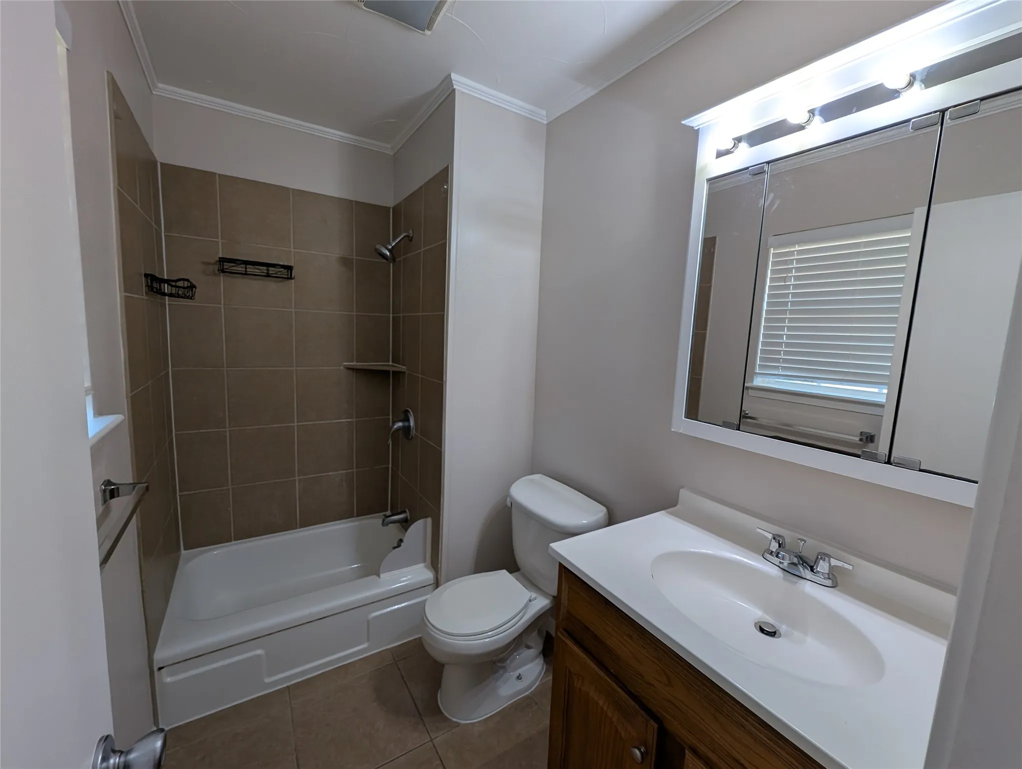 Single Family Residence For Sale in Dallas County , 1305 Glenville Drive, Garland, Texas 75042, 3 Bedroom, 2 Bathroom, 1 Garage spaces, 1,275 Sqft, built in 1963, mls#21298236, Real Estate Agent in Garland, Homes For Sale in Dallas county, Homes For Sale in Garland, Realtor in Garland Texas, Real Estate Brokerage Independent Realty Texas, Luminita Cordes Realtor