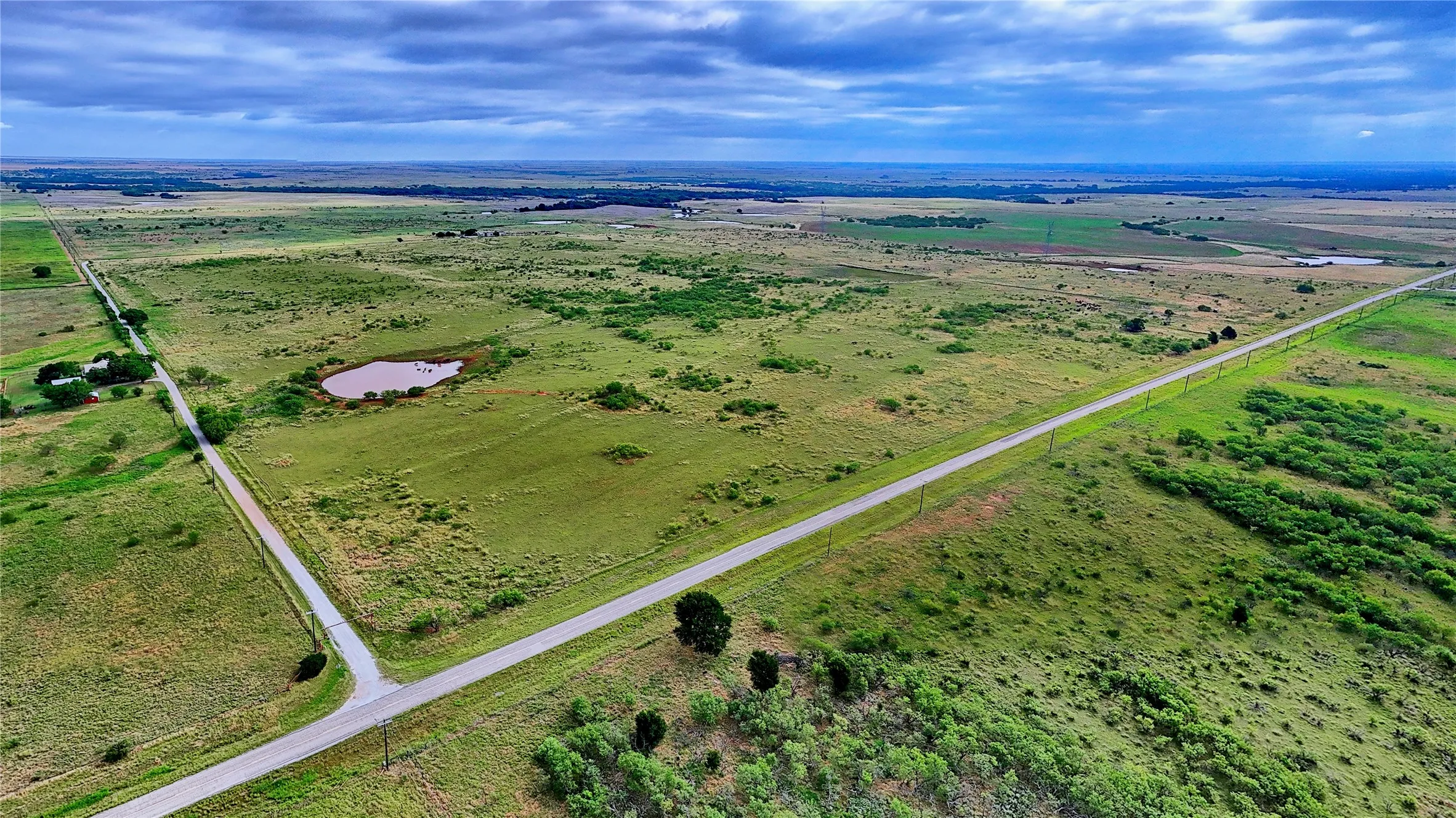 Farm For Sale in Clay County , 576 Seabourn Road, Henrietta, Texas 76365, 2 Bedroom, 2 Bathroom, Garage spaces, 1,100 Sqft, built in 2016, mls#21301197, Real Estate Agent in Henrietta, Homes For Sale in Clay county, Homes For Sale in Henrietta, Realtor in Henrietta Texas, Real Estate Brokerage Independent Realty Texas, Luminita Cordes Realtor