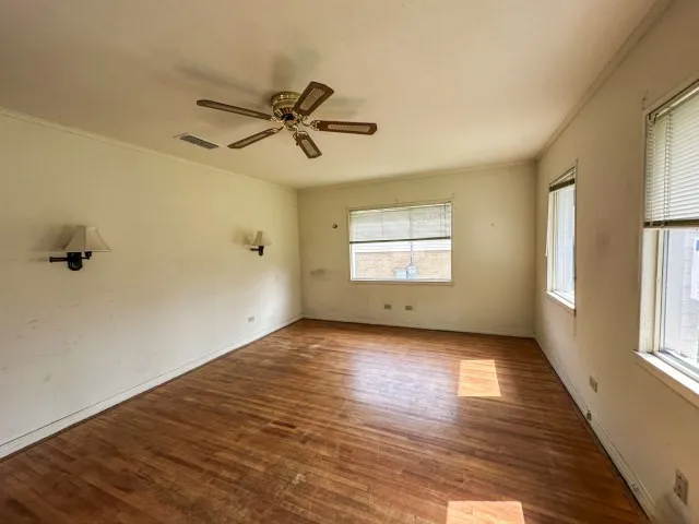 Single Family Residence For Sale in Bowie County , 2302 N Akin Street, Texarkana, Texas 75501, 3 Bedroom, 2 Bathroom, Garage spaces, 1,475 Sqft, built in 1960, mls#21301213, Real Estate Agent in Texarkana, Homes For Sale in Bowie county, Homes For Sale in Texarkana, Realtor in Texarkana Texas, Real Estate Brokerage Independent Realty Texas, Luminita Cordes Realtor