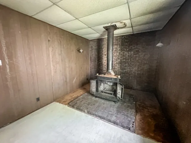 Single Family Residence For Sale in Bowie County , 2302 N Akin Street, Texarkana, Texas 75501, 3 Bedroom, 2 Bathroom, Garage spaces, 1,475 Sqft, built in 1960, mls#21301213, Real Estate Agent in Texarkana, Homes For Sale in Bowie county, Homes For Sale in Texarkana, Realtor in Texarkana Texas, Real Estate Brokerage Independent Realty Texas, Luminita Cordes Realtor