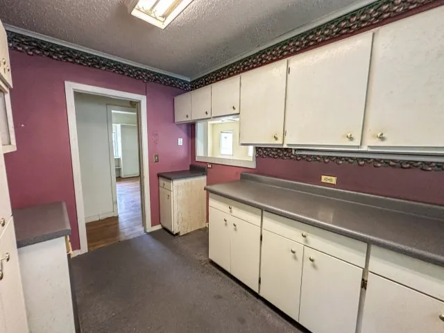 Single Family Residence For Sale in Bowie County , 2302 N Akin Street, Texarkana, Texas 75501, 3 Bedroom, 2 Bathroom, Garage spaces, 1,475 Sqft, built in 1960, mls#21301213, Real Estate Agent in Texarkana, Homes For Sale in Bowie county, Homes For Sale in Texarkana, Realtor in Texarkana Texas, Real Estate Brokerage Independent Realty Texas, Luminita Cordes Realtor