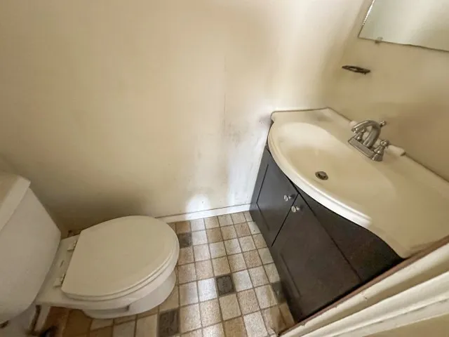 Single Family Residence For Sale in Bowie County , 2302 N Akin Street, Texarkana, Texas 75501, 3 Bedroom, 2 Bathroom, Garage spaces, 1,475 Sqft, built in 1960, mls#21301213, Real Estate Agent in Texarkana, Homes For Sale in Bowie county, Homes For Sale in Texarkana, Realtor in Texarkana Texas, Real Estate Brokerage Independent Realty Texas, Luminita Cordes Realtor