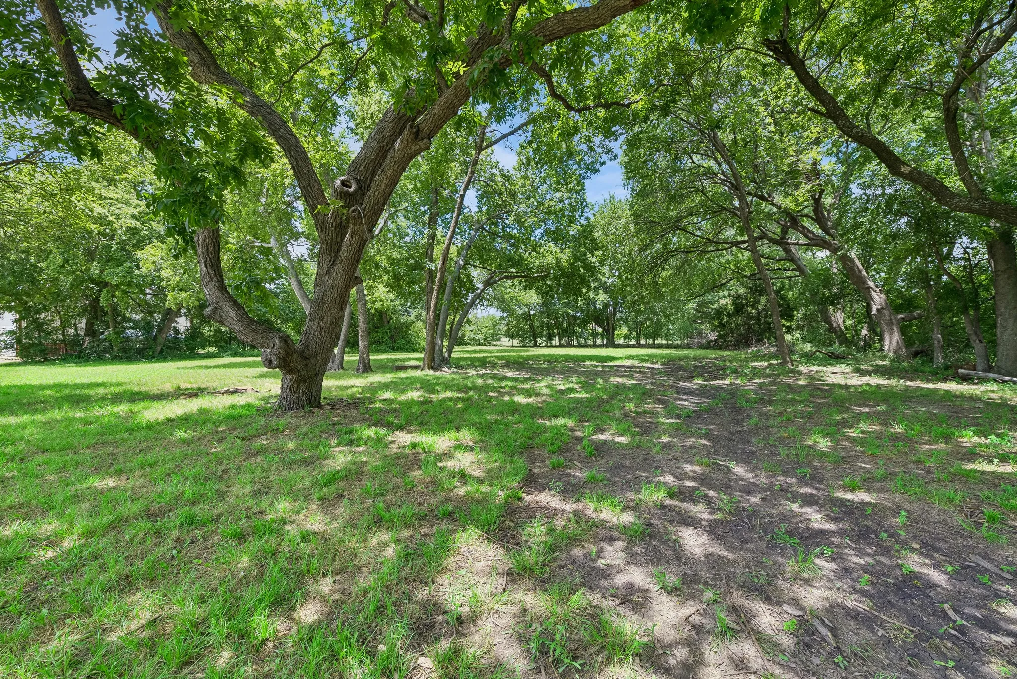 Unimproved Land For Sale in Collin County , 286 W Forest Grove Road, Lucas, Texas 75002, 0, 0, Garage spaces, 0 Sqft, built in 1960, mls#21296415, Real Estate Agent in Lucas, Homes For Sale in Collin county, Homes For Sale in Lucas, Realtor in Lucas Texas, Real Estate Brokerage Independent Realty Texas, Luminita Cordes Realtor