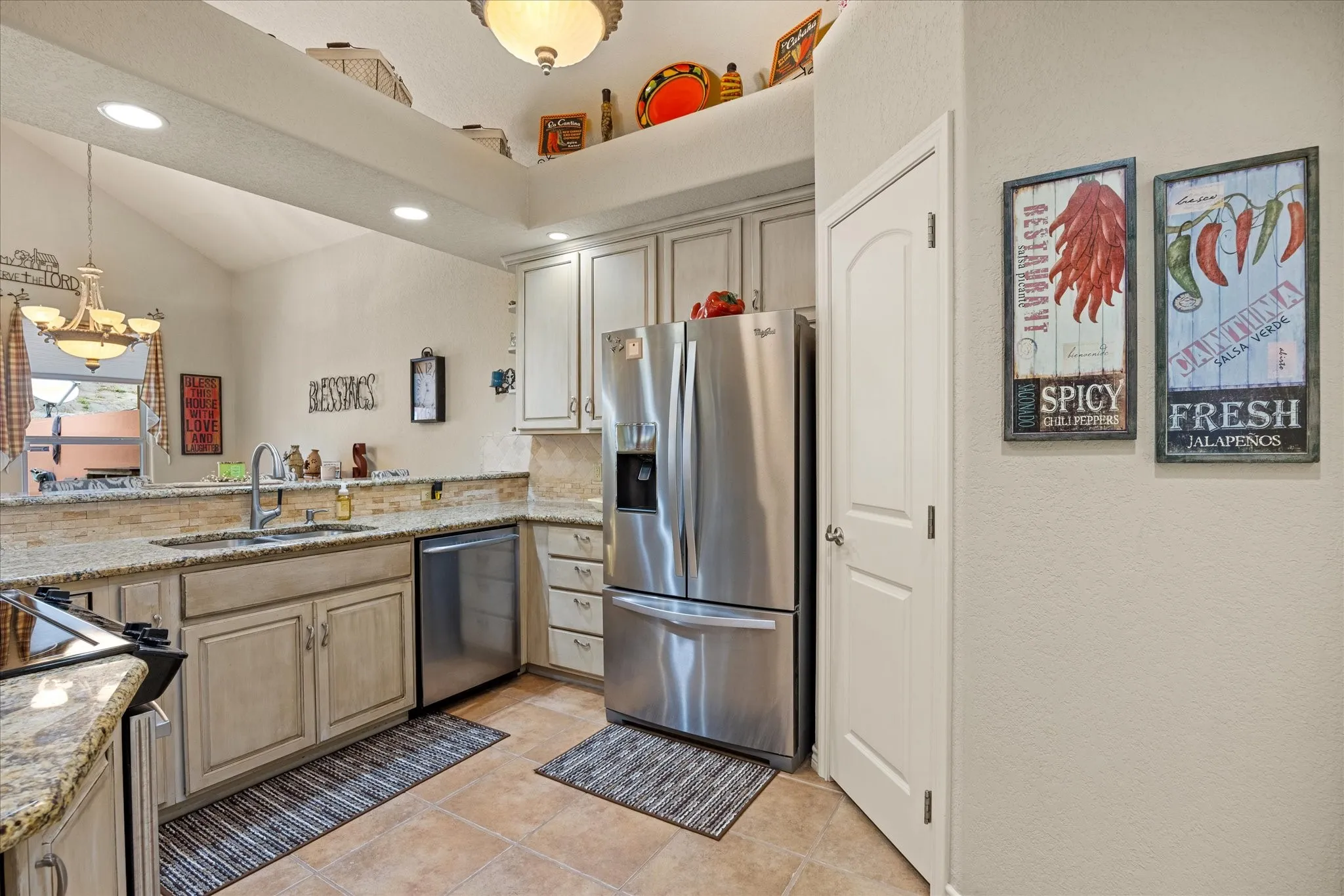 Single Family Residence For Sale in Somervell County , 110 Valley View, Glen Rose, Texas 76043, 3 Bedroom, 2 Bathroom, 2 Garage spaces, 2,165 Sqft, built in 2006, mls#21290253, Real Estate Agent in Glen Rose, Homes For Sale in Somervell county, Homes For Sale in Glen Rose, Realtor in Glen Rose Texas, Real Estate Brokerage Independent Realty Texas, Luminita Cordes Realtor