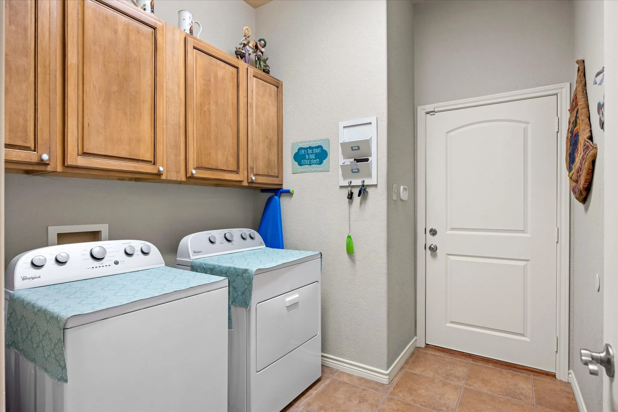 Single Family Residence For Sale in Somervell County , 110 Valley View, Glen Rose, Texas 76043, 3 Bedroom, 2 Bathroom, 2 Garage spaces, 2,165 Sqft, built in 2006, mls#21290253, Real Estate Agent in Glen Rose, Homes For Sale in Somervell county, Homes For Sale in Glen Rose, Realtor in Glen Rose Texas, Real Estate Brokerage Independent Realty Texas, Luminita Cordes Realtor
