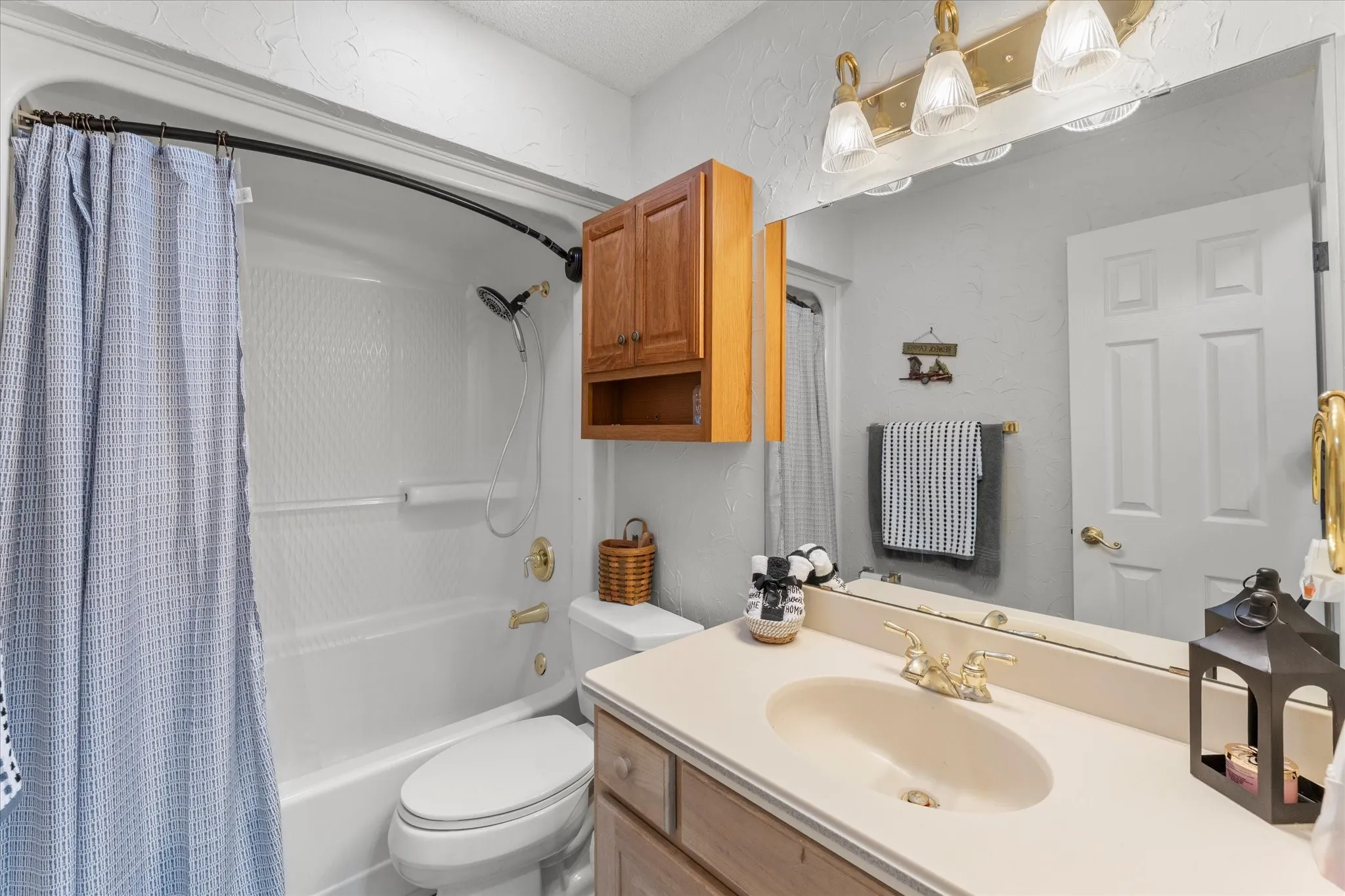 Single Family Residence For Sale in Wood County , 3034 State Highway 154, Quitman, Texas 75783, 4 Bedroom, 4 Bathroom, 2 Garage spaces, 2,763 Sqft, built in 1996, mls#21298812, Real Estate Agent in Quitman, Homes For Sale in Wood county, Homes For Sale in Quitman, Realtor in Quitman Texas, Real Estate Brokerage Independent Realty Texas, Luminita Cordes Realtor