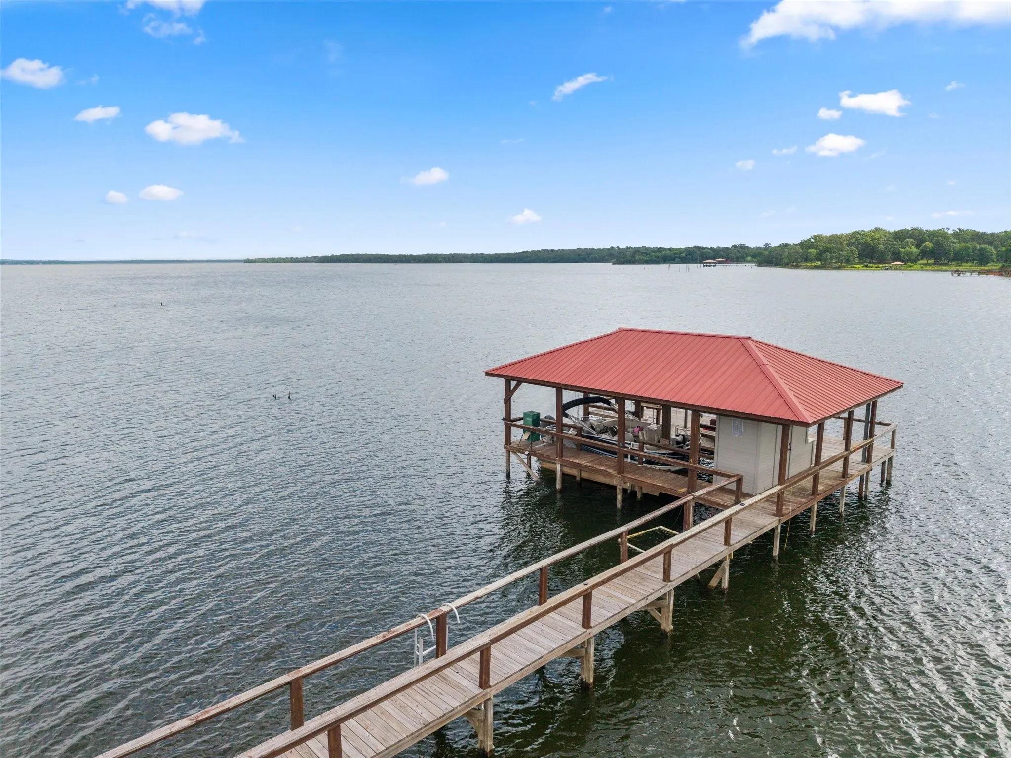 Single Family Residence For Sale in Wood County , 3034 State Highway 154, Quitman, Texas 75783, 4 Bedroom, 4 Bathroom, 2 Garage spaces, 2,763 Sqft, built in 1996, mls#21298812, Real Estate Agent in Quitman, Homes For Sale in Wood county, Homes For Sale in Quitman, Realtor in Quitman Texas, Real Estate Brokerage Independent Realty Texas, Luminita Cordes Realtor