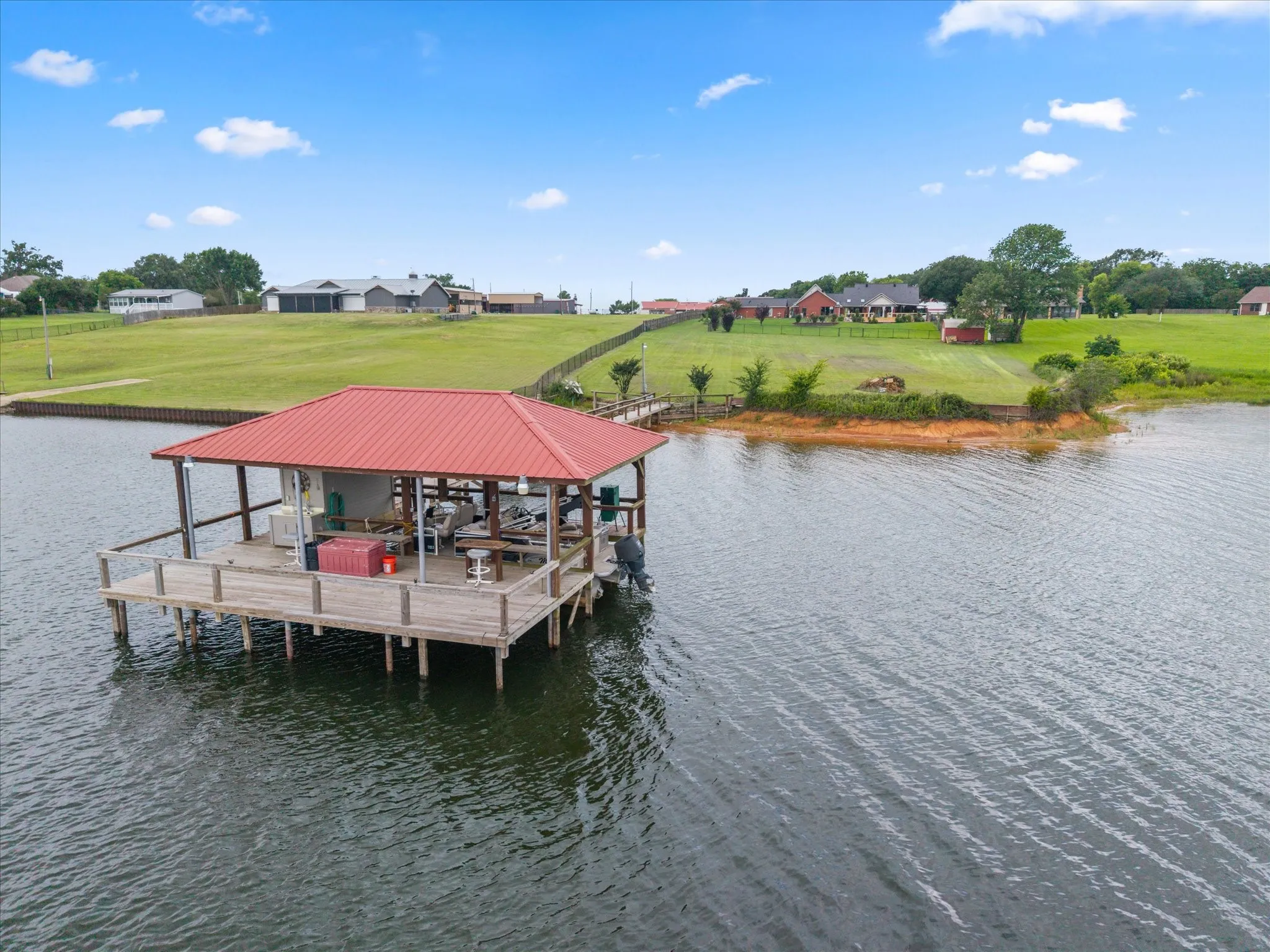 Single Family Residence For Sale in Wood County , 3034 State Highway 154, Quitman, Texas 75783, 4 Bedroom, 4 Bathroom, 2 Garage spaces, 2,763 Sqft, built in 1996, mls#21298812, Real Estate Agent in Quitman, Homes For Sale in Wood county, Homes For Sale in Quitman, Realtor in Quitman Texas, Real Estate Brokerage Independent Realty Texas, Luminita Cordes Realtor