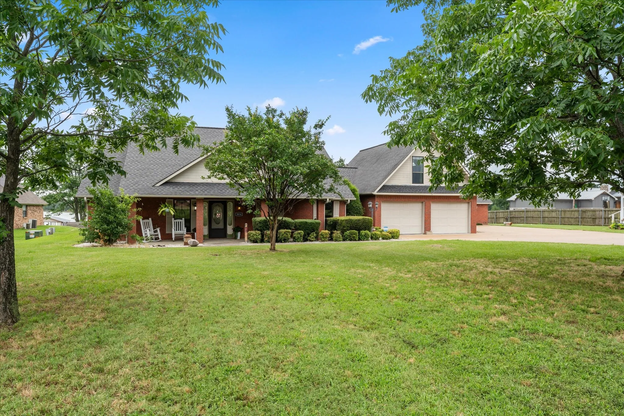 Single Family Residence For Sale in Wood County , 3034 State Highway 154, Quitman, Texas 75783, 4 Bedroom, 4 Bathroom, 2 Garage spaces, 2,763 Sqft, built in 1996, mls#21298812, Real Estate Agent in Quitman, Homes For Sale in Wood county, Homes For Sale in Quitman, Realtor in Quitman Texas, Real Estate Brokerage Independent Realty Texas, Luminita Cordes Realtor