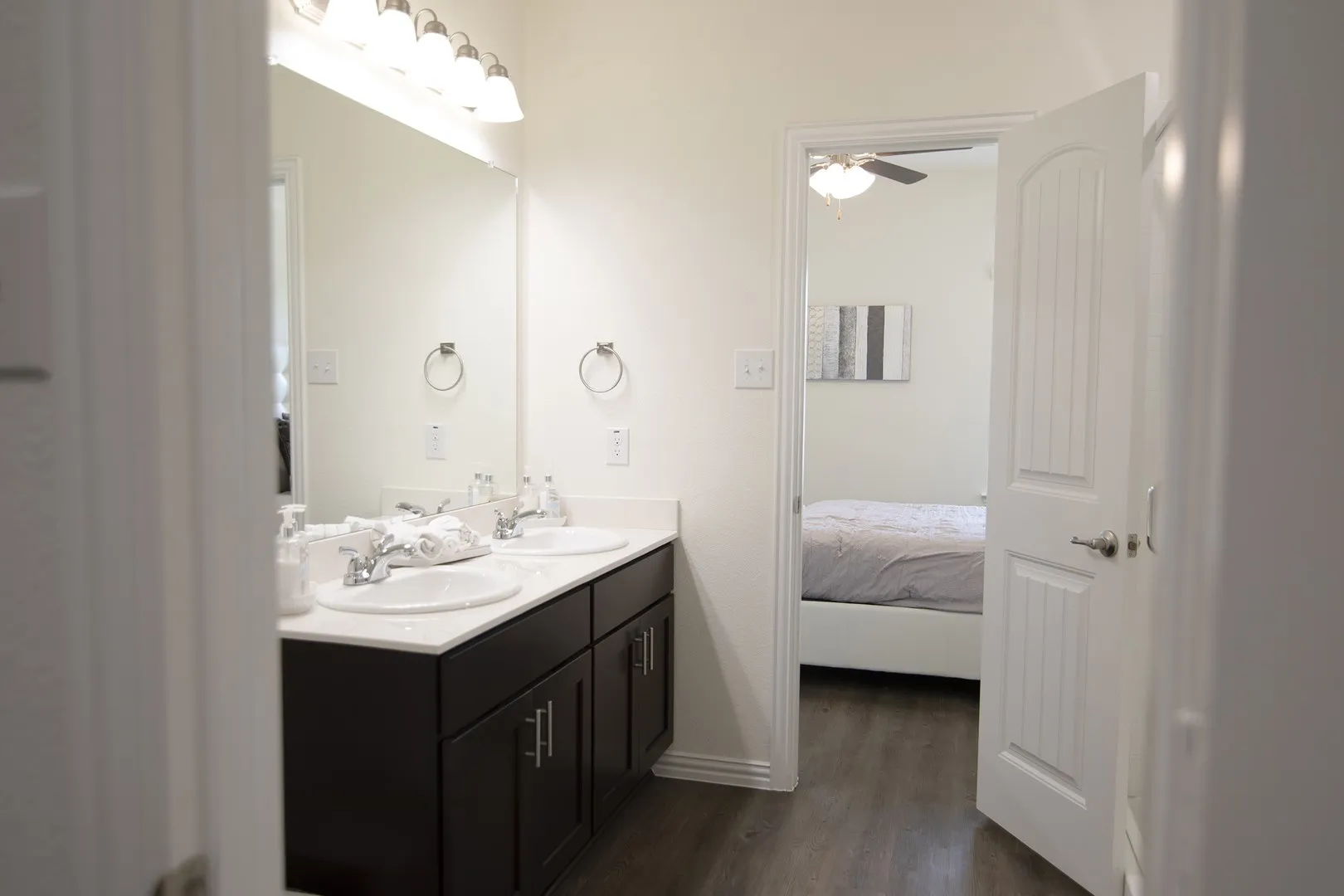 Single Family Residence For Sale in Dallas County , 1549 Portofino Drive, Dallas, Texas 75217, 4 Bedroom, 2 Bathroom, 2 Garage spaces, 1,705 Sqft, built in 2019, mls#21301219, Real Estate Agent in Dallas, Homes For Sale in Dallas county, Homes For Sale in Dallas, Realtor in Dallas Texas, Real Estate Brokerage Independent Realty Texas, Luminita Cordes Realtor