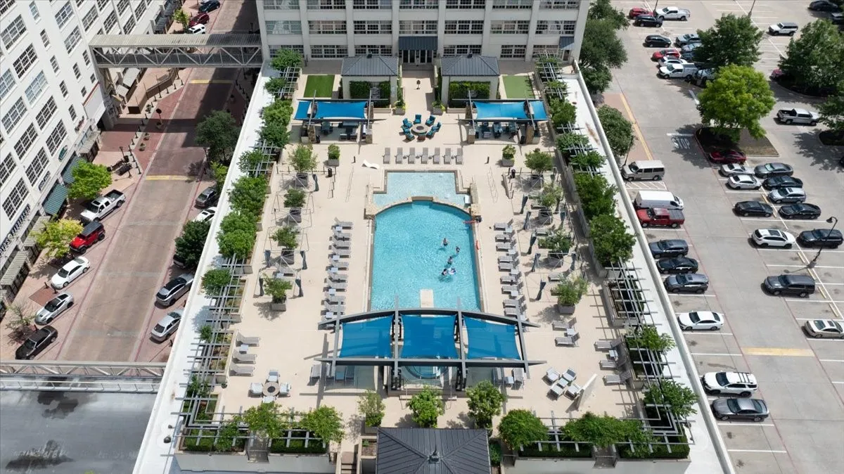 Condominium For Sale in Tarrant County , 2600 W 7th Street 2722, Fort Worth, Texas 76107, 2 Bedroom, 2 Bathroom, 2 Garage spaces, 1,263 Sqft, built in 1928, mls#21296954, Real Estate Agent in Fort Worth, Homes For Sale in Tarrant county, Homes For Sale in Fort Worth, Realtor in Fort Worth Texas, Real Estate Brokerage Independent Realty Texas, Luminita Cordes Realtor