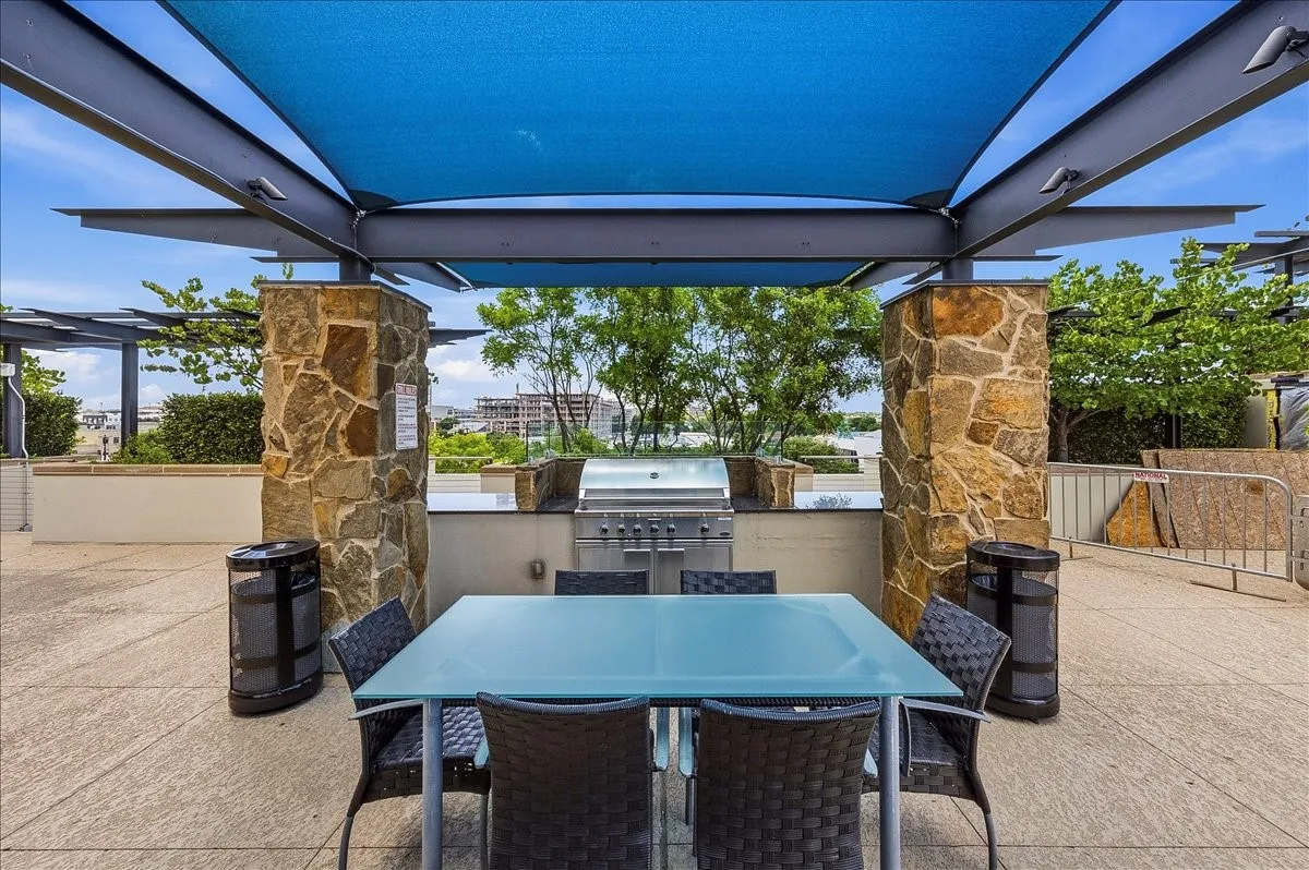 Condominium For Sale in Tarrant County , 2600 W 7th Street 2722, Fort Worth, Texas 76107, 2 Bedroom, 2 Bathroom, 2 Garage spaces, 1,263 Sqft, built in 1928, mls#21296954, Real Estate Agent in Fort Worth, Homes For Sale in Tarrant county, Homes For Sale in Fort Worth, Realtor in Fort Worth Texas, Real Estate Brokerage Independent Realty Texas, Luminita Cordes Realtor