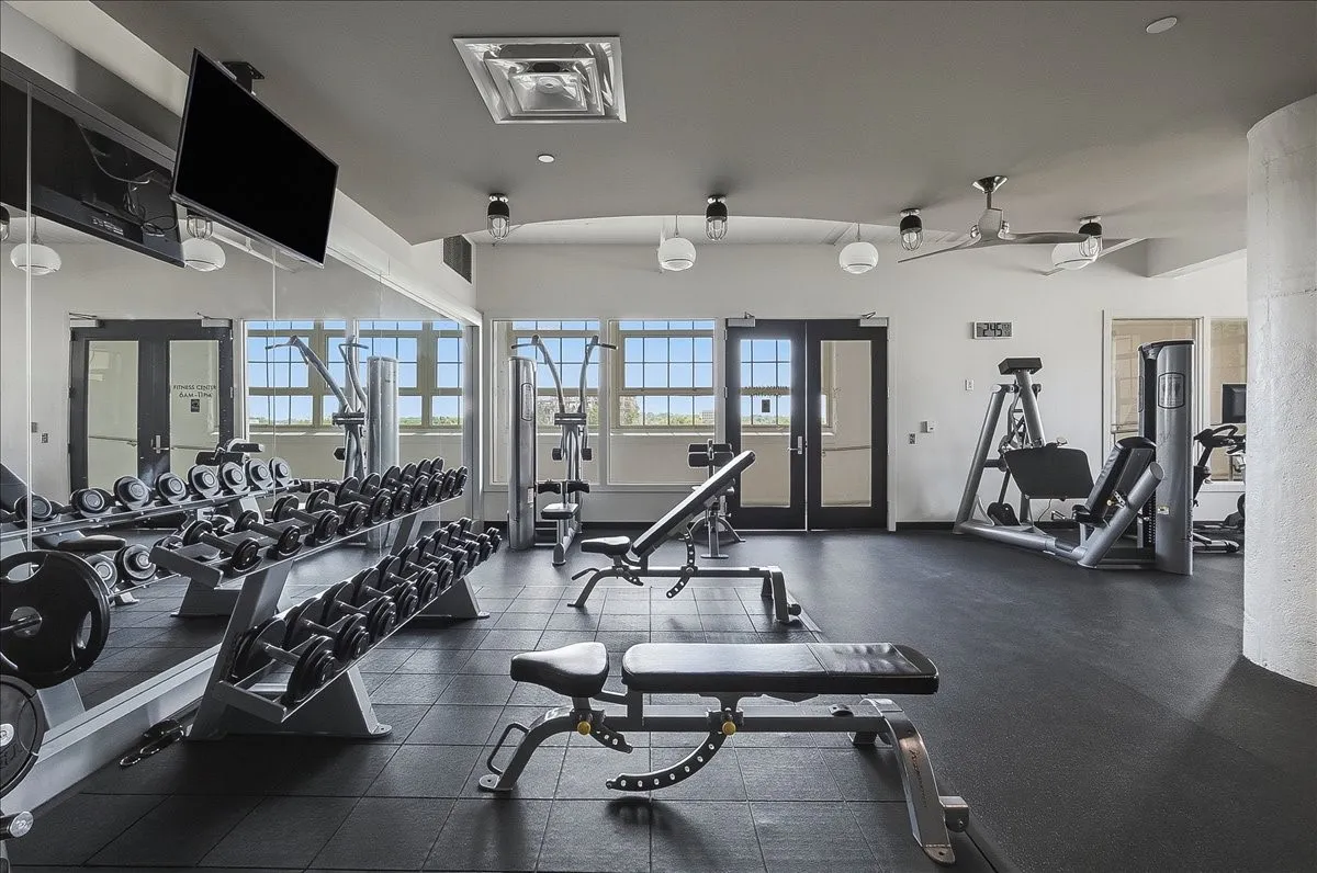 Condominium For Sale in Tarrant County , 2600 W 7th Street 2722, Fort Worth, Texas 76107, 2 Bedroom, 2 Bathroom, 2 Garage spaces, 1,263 Sqft, built in 1928, mls#21296954, Real Estate Agent in Fort Worth, Homes For Sale in Tarrant county, Homes For Sale in Fort Worth, Realtor in Fort Worth Texas, Real Estate Brokerage Independent Realty Texas, Luminita Cordes Realtor