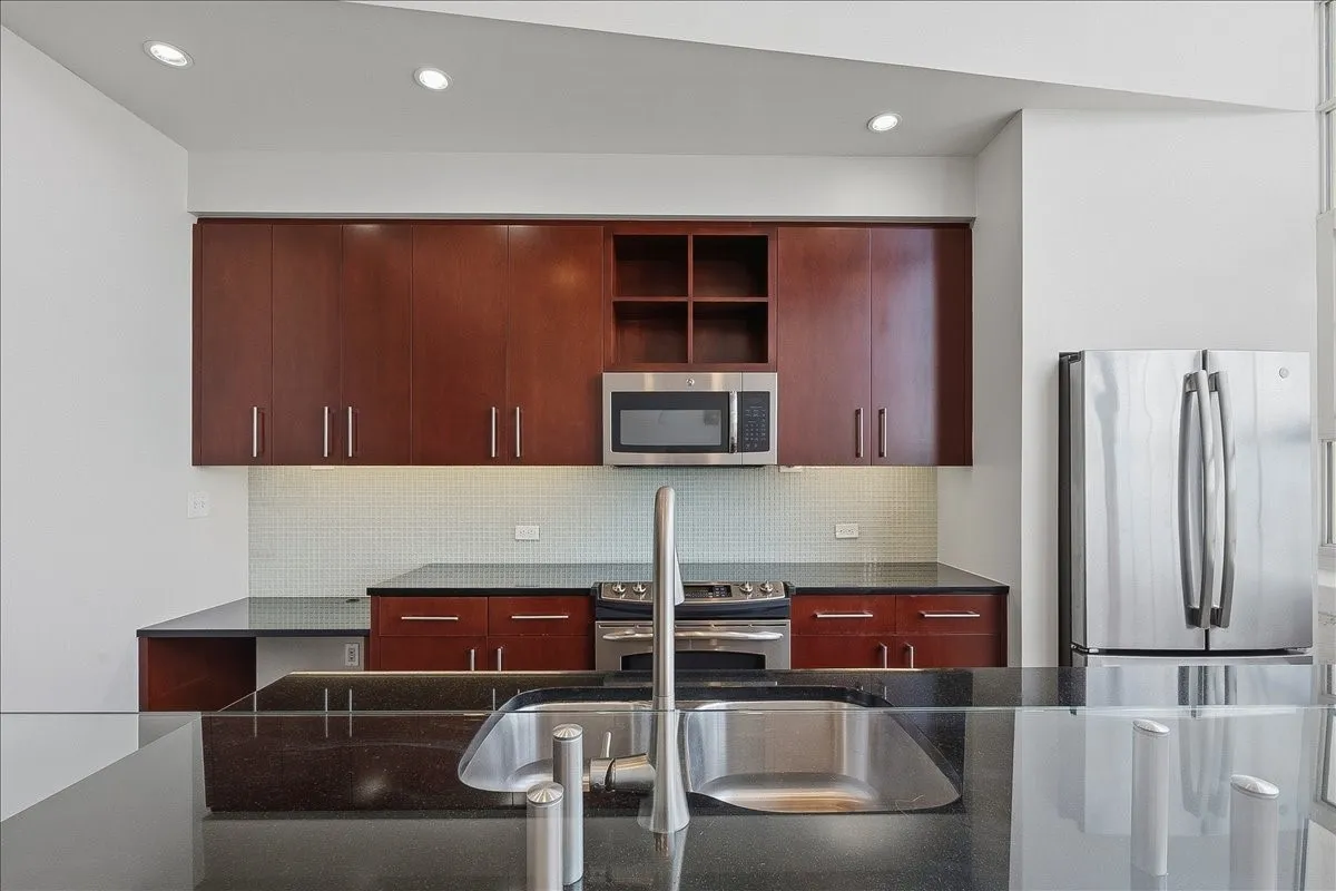 Condominium For Sale in Tarrant County , 2600 W 7th Street 2722, Fort Worth, Texas 76107, 2 Bedroom, 2 Bathroom, 2 Garage spaces, 1,263 Sqft, built in 1928, mls#21296954, Real Estate Agent in Fort Worth, Homes For Sale in Tarrant county, Homes For Sale in Fort Worth, Realtor in Fort Worth Texas, Real Estate Brokerage Independent Realty Texas, Luminita Cordes Realtor