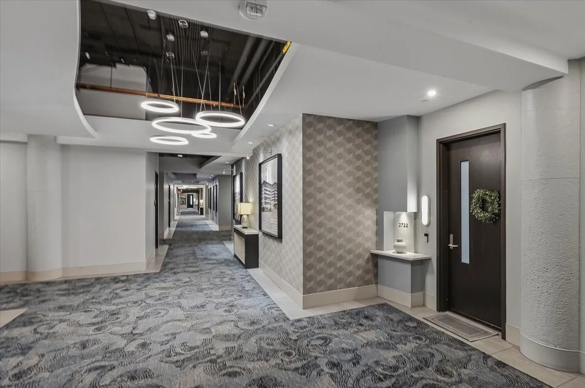 Condominium For Sale in Tarrant County , 2600 W 7th Street 2722, Fort Worth, Texas 76107, 2 Bedroom, 2 Bathroom, 2 Garage spaces, 1,263 Sqft, built in 1928, mls#21296954, Real Estate Agent in Fort Worth, Homes For Sale in Tarrant county, Homes For Sale in Fort Worth, Realtor in Fort Worth Texas, Real Estate Brokerage Independent Realty Texas, Luminita Cordes Realtor