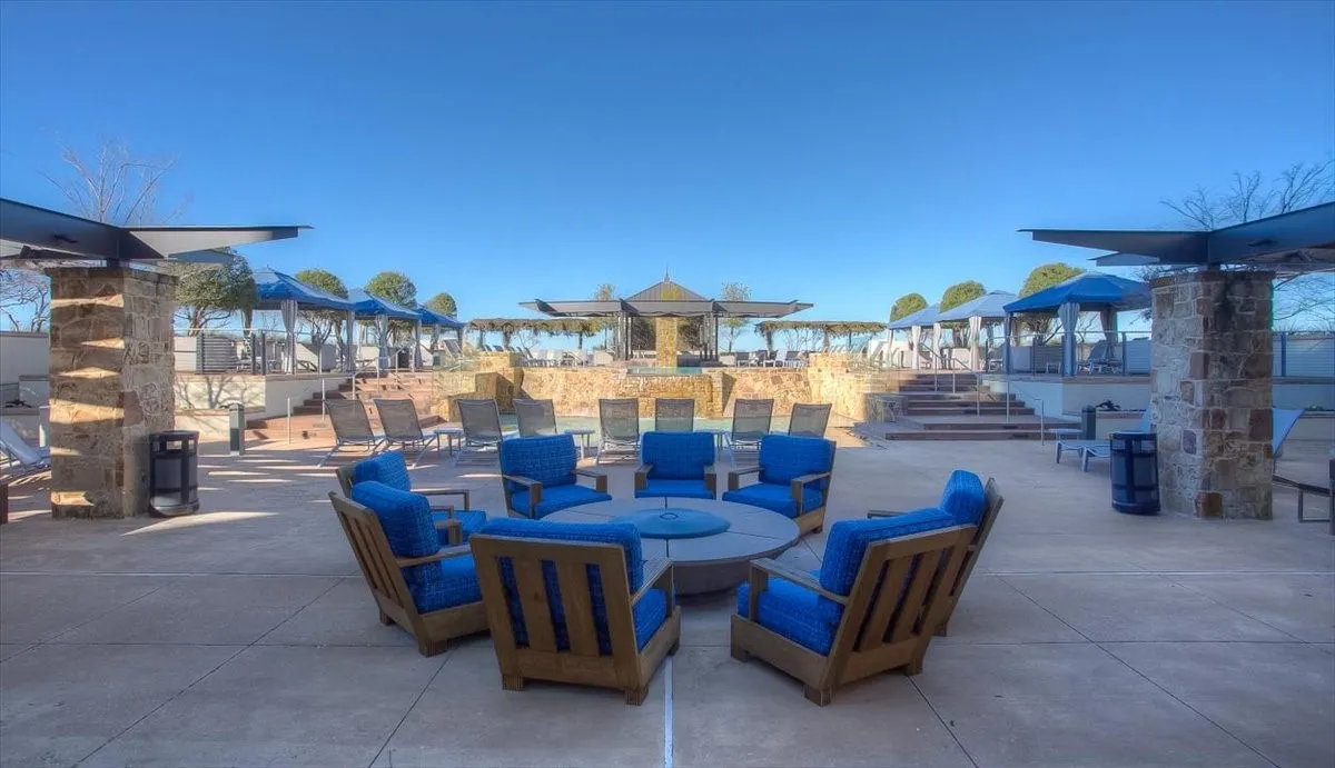 Condominium For Sale in Tarrant County , 2600 W 7th Street 2722, Fort Worth, Texas 76107, 2 Bedroom, 2 Bathroom, 2 Garage spaces, 1,263 Sqft, built in 1928, mls#21296954, Real Estate Agent in Fort Worth, Homes For Sale in Tarrant county, Homes For Sale in Fort Worth, Realtor in Fort Worth Texas, Real Estate Brokerage Independent Realty Texas, Luminita Cordes Realtor