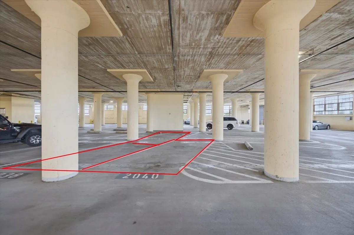 Parking spaces with option for 3rd parking space