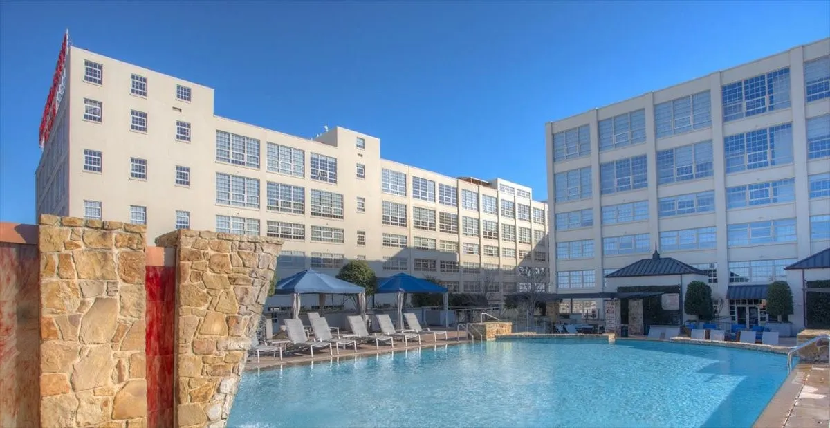 Condominium For Sale in Tarrant County , 2600 W 7th Street 2722, Fort Worth, Texas 76107, 2 Bedroom, 2 Bathroom, 2 Garage spaces, 1,263 Sqft, built in 1928, mls#21296954, Real Estate Agent in Fort Worth, Homes For Sale in Tarrant county, Homes For Sale in Fort Worth, Realtor in Fort Worth Texas, Real Estate Brokerage Independent Realty Texas, Luminita Cordes Realtor