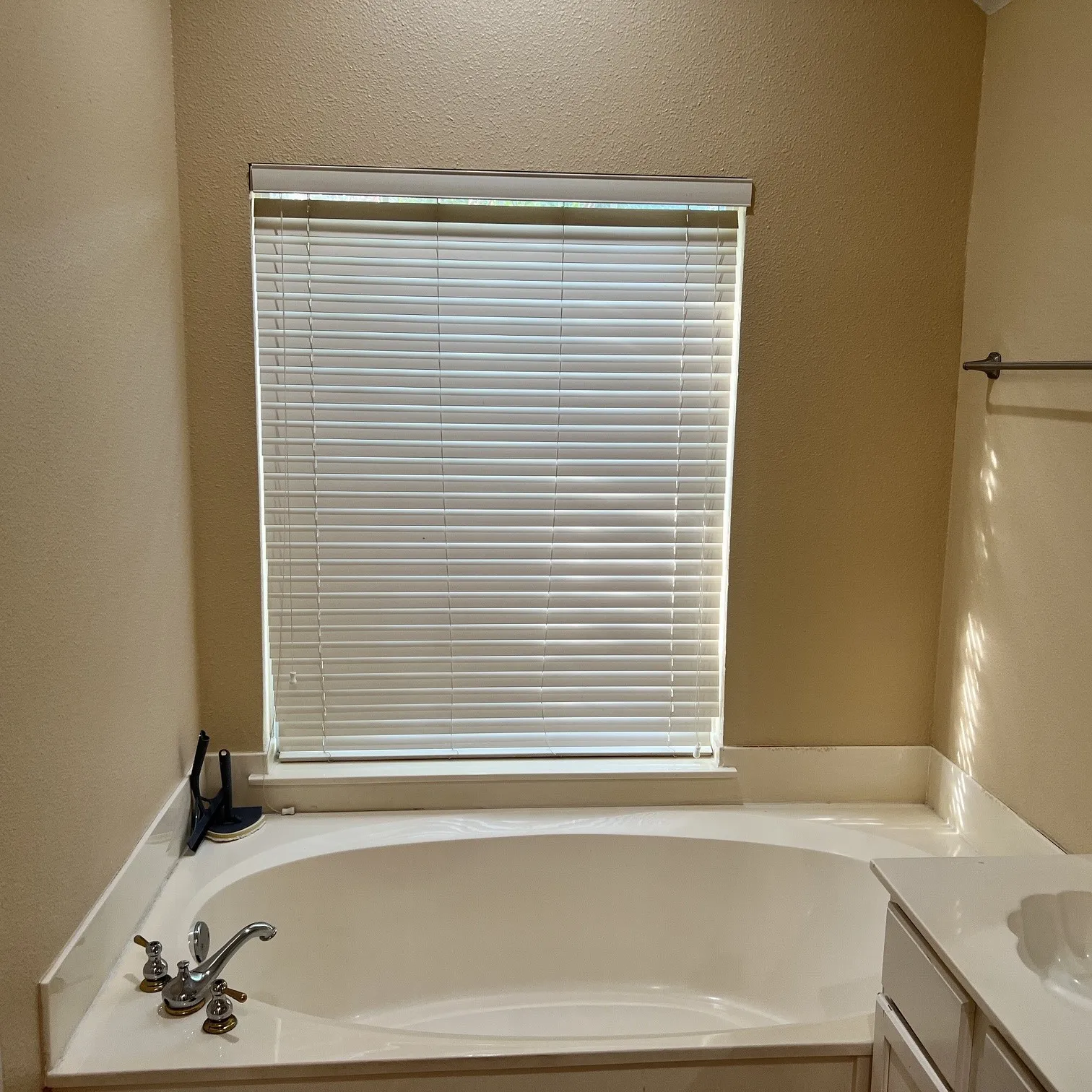 Single Family Residence For Rent in Collin County , 3004 Blue Mesa Drive, Plano, Texas 75025, 4 Bedrooms, 2 Bathrooms, 2 Garage spaces, 1,924 Sqft, built in 1996, Price $2,550, mls#21300940, Real Estate Agent in Plano, Homes For Rent in Collin county, Homes For Rent in Plano, Realtor in Plano Texas, Real Estate Brokerage Independent Realty Texas, Luminita Cordes Realtor