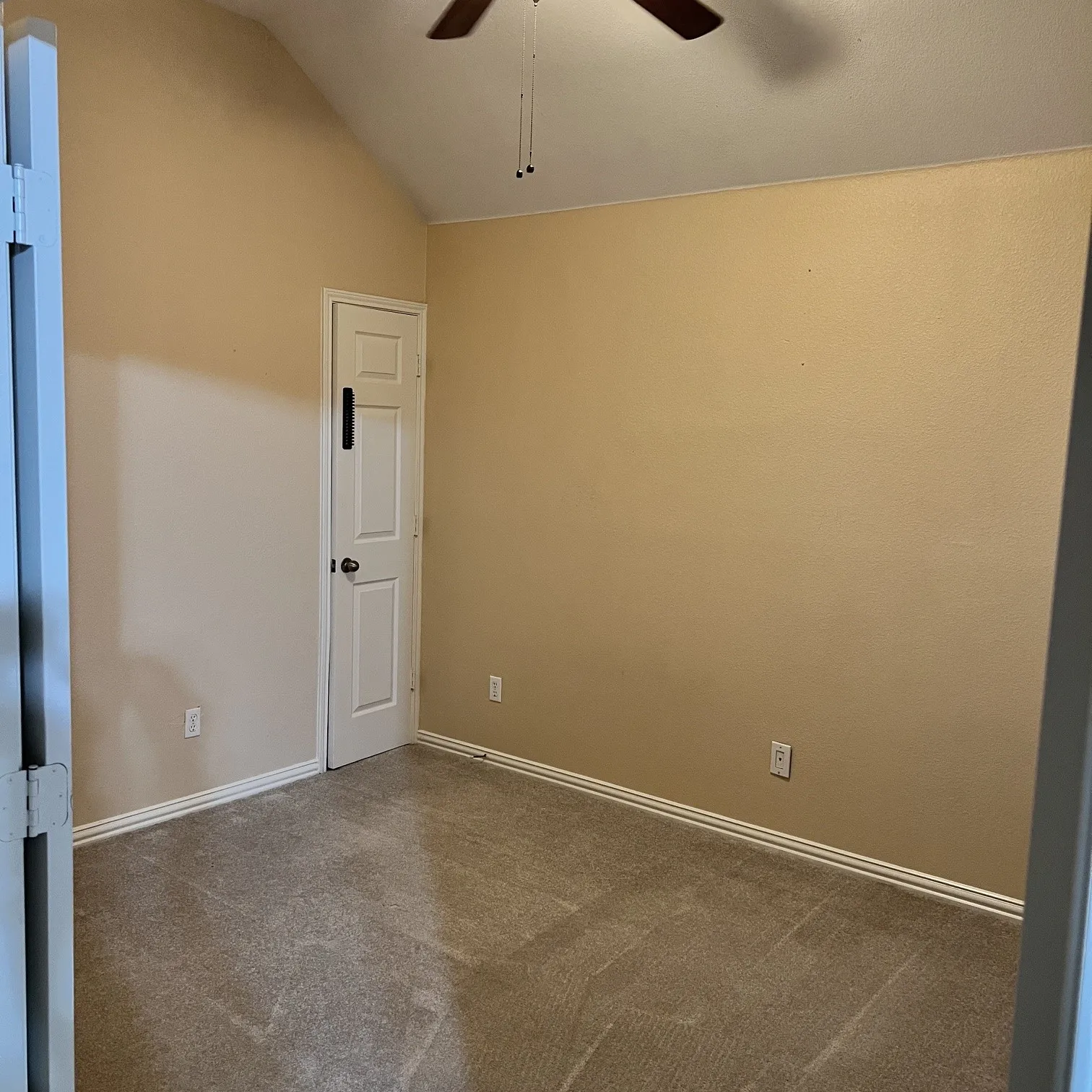 Single Family Residence For Rent in Collin County , 3004 Blue Mesa Drive, Plano, Texas 75025, 4 Bedrooms, 2 Bathrooms, 2 Garage spaces, 1,924 Sqft, built in 1996, Price $2,550, mls#21300940, Real Estate Agent in Plano, Homes For Rent in Collin county, Homes For Rent in Plano, Realtor in Plano Texas, Real Estate Brokerage Independent Realty Texas, Luminita Cordes Realtor