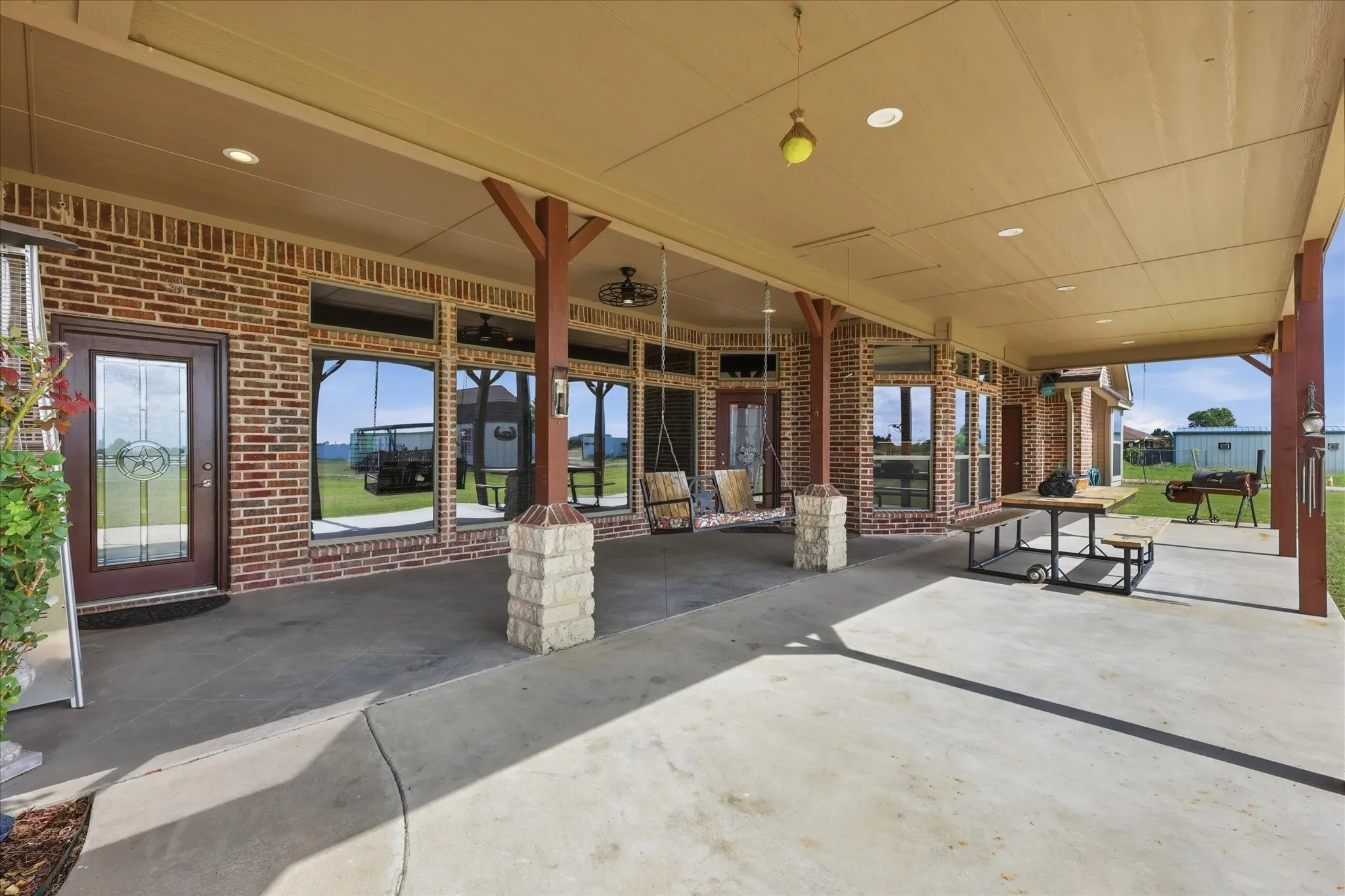 Single Family Residence For Sale in Collin County , 899 FM 1138, Royse City, Texas 75189, 3 Bedroom, 3 Bathroom, 2 Garage spaces, 3,606 Sqft, built in 2004, Price $759,900, mls#21300596, Real Estate Agent in Royse City, Homes For Sale in Collin county, Homes For Sale in Royse City, Realtor in Royse City Texas, Real Estate Brokerage Independent Realty Texas, Luminita Cordes Realtor