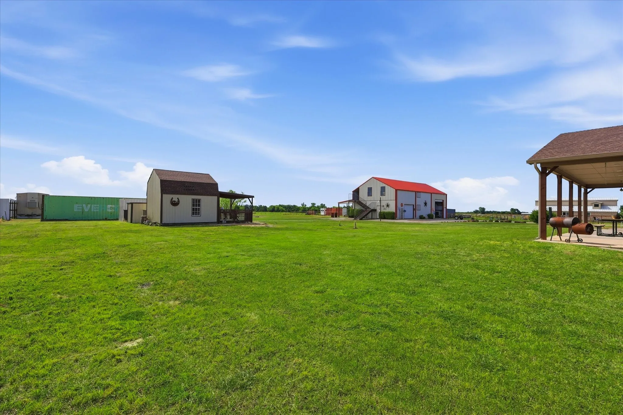 Single Family Residence For Sale in Collin County , 899 FM 1138, Royse City, Texas 75189, 3 Bedroom, 3 Bathroom, 2 Garage spaces, 3,606 Sqft, built in 2004, Price $759,900, mls#21300596, Real Estate Agent in Royse City, Homes For Sale in Collin county, Homes For Sale in Royse City, Realtor in Royse City Texas, Real Estate Brokerage Independent Realty Texas, Luminita Cordes Realtor