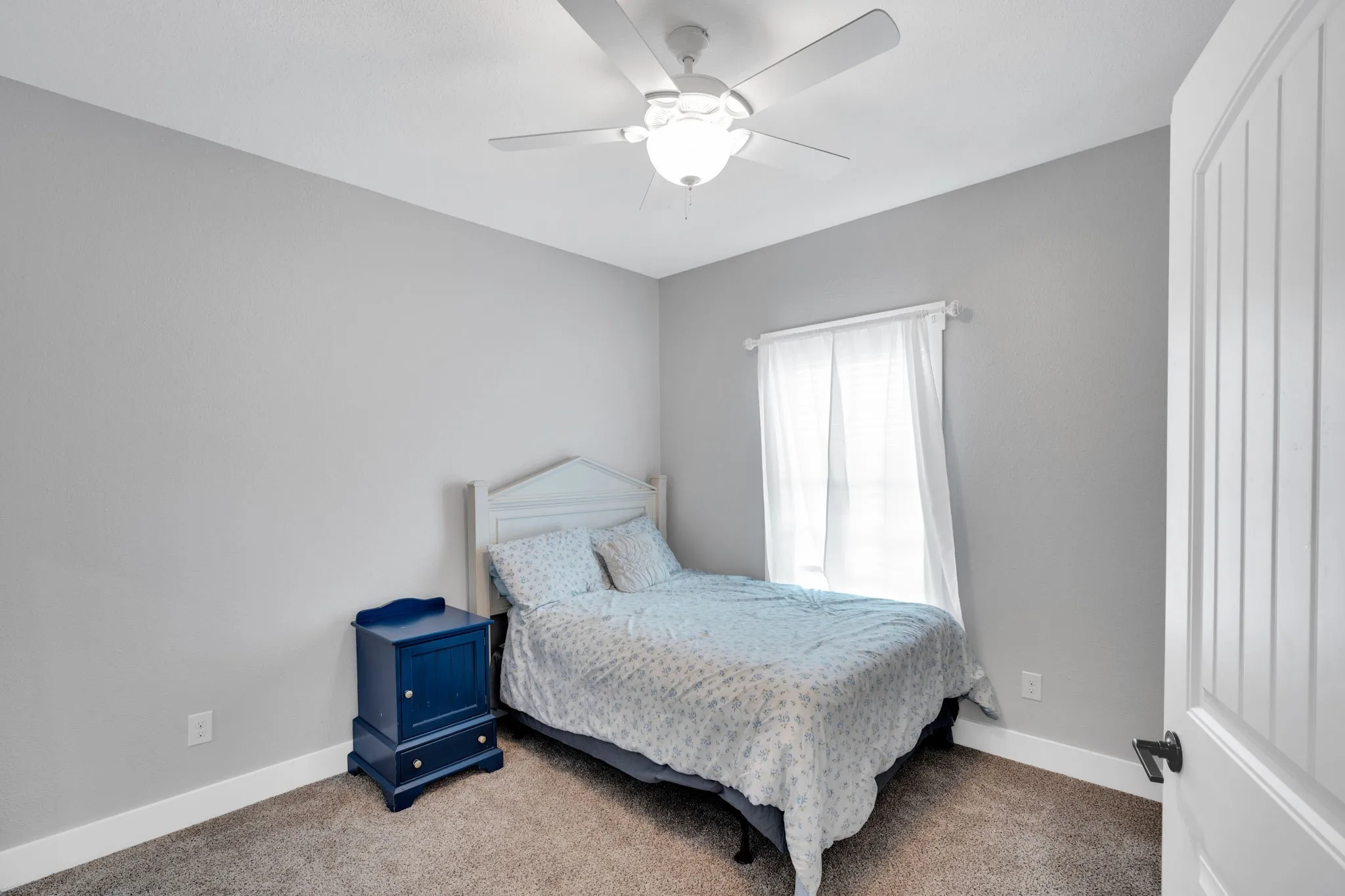 Single Family Residence For Sale in Ellis County , 61 Rockett Lane, Pecan Hill, Texas 75154, 4 Bedroom, 3 Bathroom, 1 Garage spaces, 2,885 Sqft, built in 2016, mls#21297961, Real Estate Agent in Pecan Hill, Homes For Sale in Ellis county, Homes For Sale in Pecan Hill, Realtor in Pecan Hill Texas, Real Estate Brokerage Independent Realty Texas, Luminita Cordes Realtor