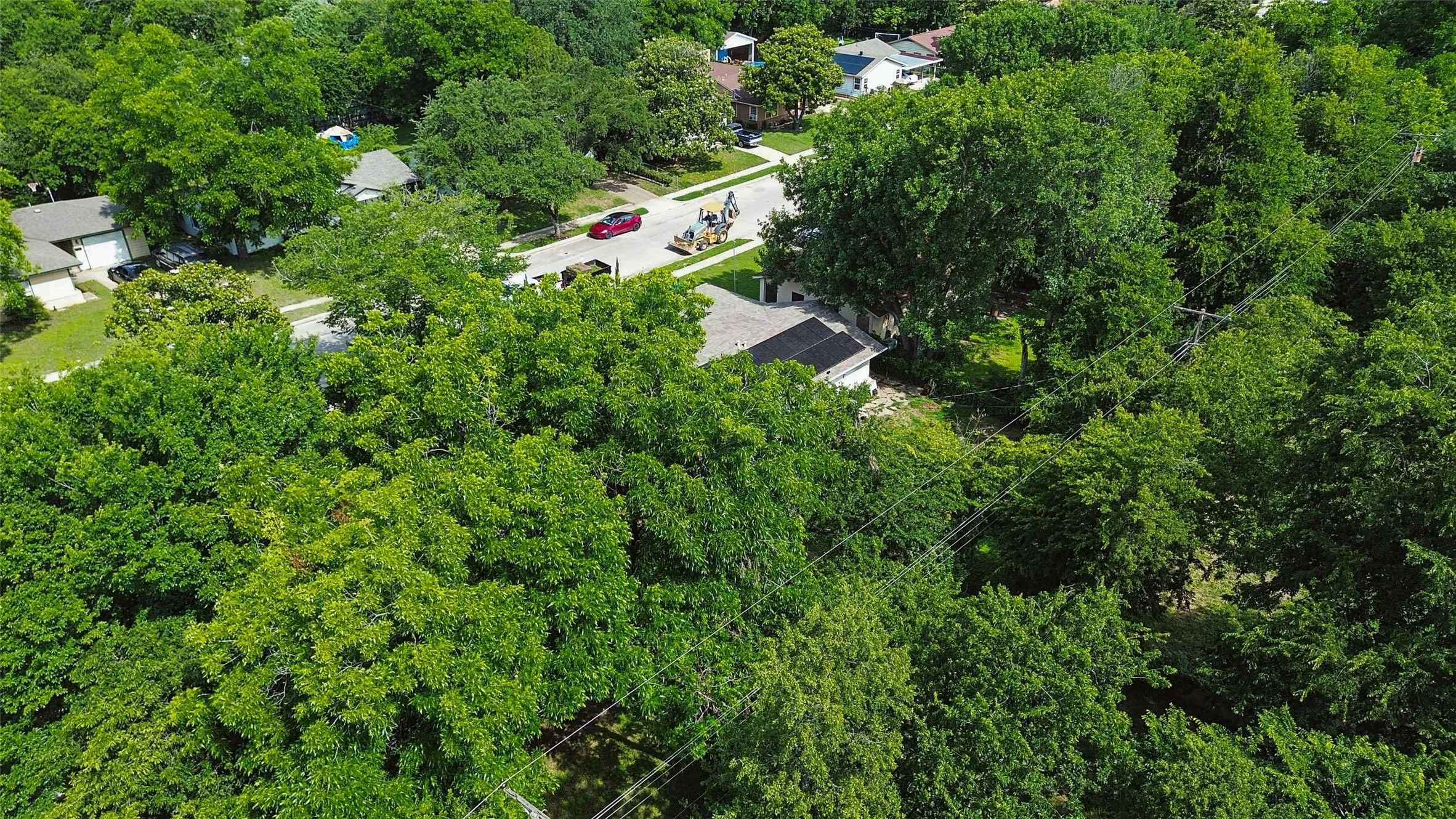 Single Family Residence For Sale in Tarrant County , 4113 Pate Drive, Fort Worth, Texas 76119, 4 Bedroom, 3 Bathroom, 1 Garage spaces, 1,559 Sqft, built in 1955, mls#21301226, Real Estate Agent in Fort Worth, Homes For Sale in Tarrant county, Homes For Sale in Fort Worth, Realtor in Fort Worth Texas, Real Estate Brokerage Independent Realty Texas, Luminita Cordes Realtor