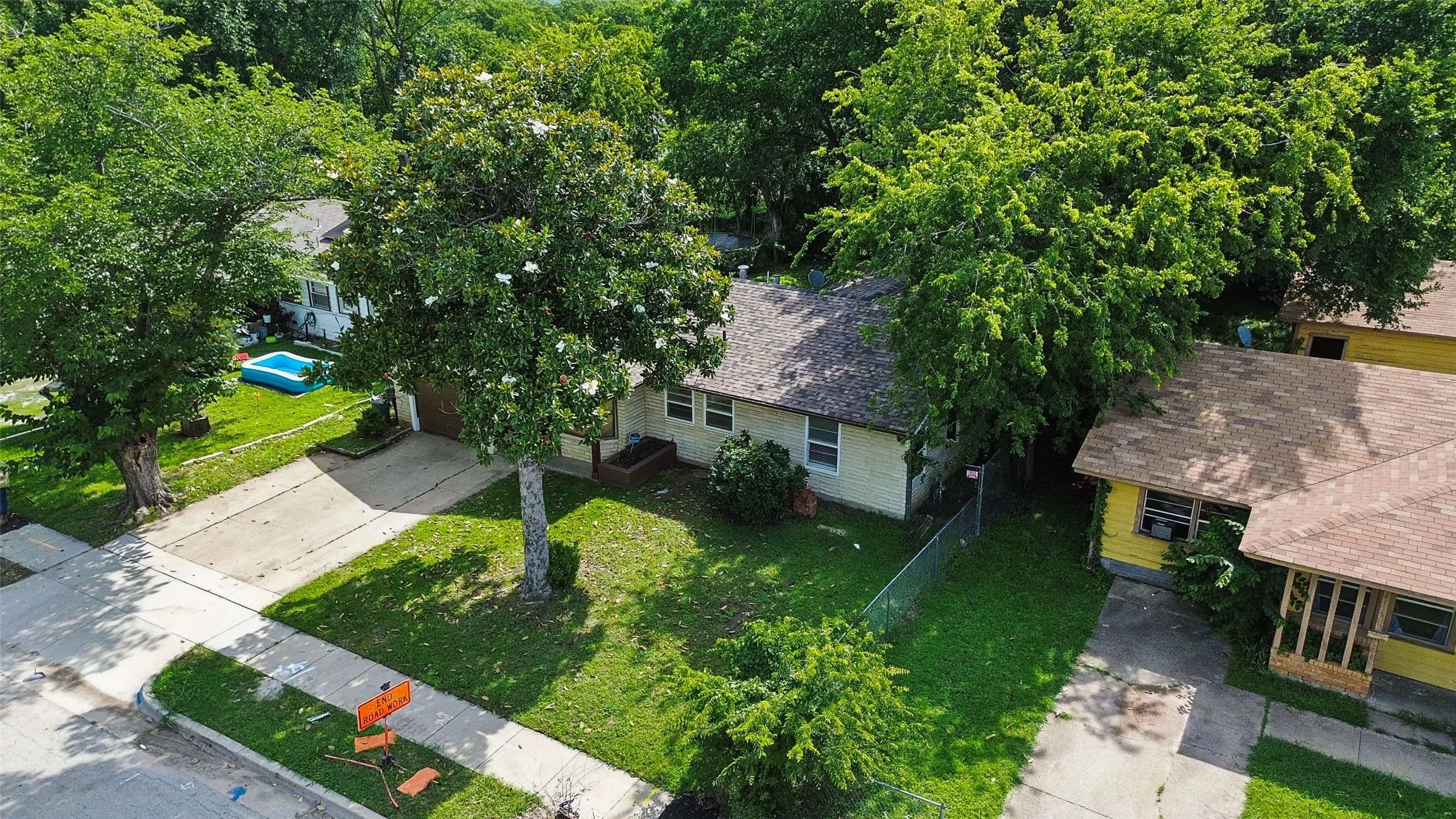 Single Family Residence For Sale in Tarrant County , 4113 Pate Drive, Fort Worth, Texas 76119, 4 Bedroom, 3 Bathroom, 1 Garage spaces, 1,559 Sqft, built in 1955, mls#21301226, Real Estate Agent in Fort Worth, Homes For Sale in Tarrant county, Homes For Sale in Fort Worth, Realtor in Fort Worth Texas, Real Estate Brokerage Independent Realty Texas, Luminita Cordes Realtor