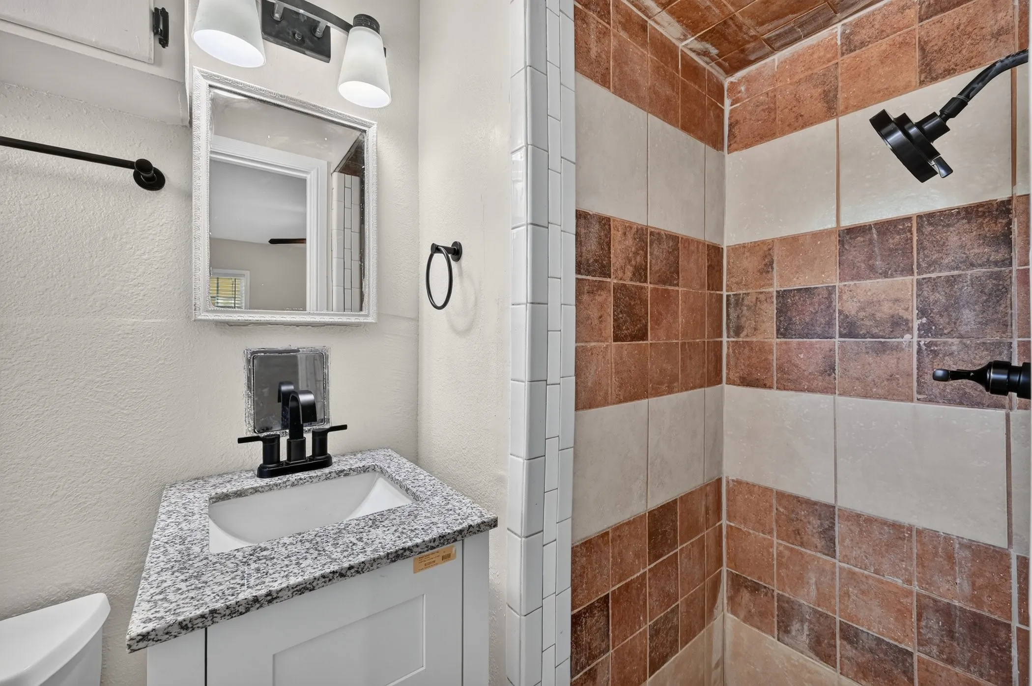 Single Family Residence For Sale in Tarrant County , 4113 Pate Drive, Fort Worth, Texas 76119, 4 Bedroom, 3 Bathroom, 1 Garage spaces, 1,559 Sqft, built in 1955, mls#21301226, Real Estate Agent in Fort Worth, Homes For Sale in Tarrant county, Homes For Sale in Fort Worth, Realtor in Fort Worth Texas, Real Estate Brokerage Independent Realty Texas, Luminita Cordes Realtor