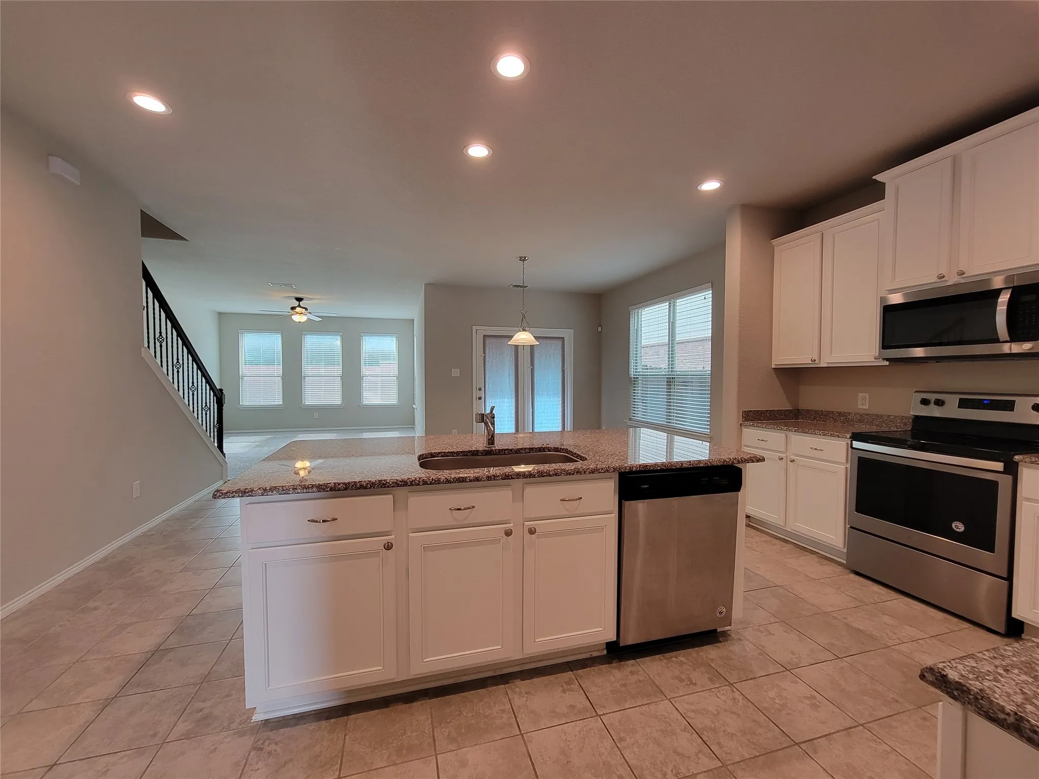 Single Family Residence For Rent in Denton County , 4725 Redbud Drive, Denton, Texas 76208, 4 Bedroom, 3 Bathroom, 2 Garage spaces, 2,480 Sqft, built in 2018, mls#21301081, Real Estate Agent in Denton, Homes For Rent in Denton county, Homes For Rent in Denton, Realtor in Denton Texas, Real Estate Brokerage Independent Realty Texas, Luminita Cordes Realtor