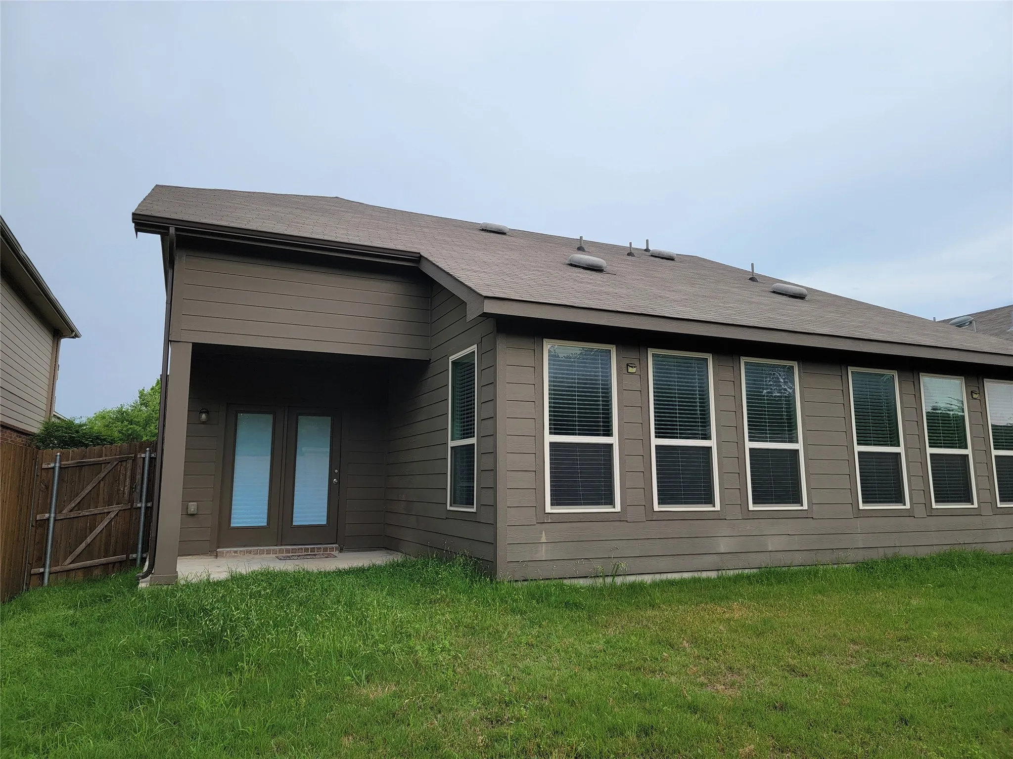 Single Family Residence For Rent in Denton County , 4725 Redbud Drive, Denton, Texas 76208, 4 Bedroom, 3 Bathroom, 2 Garage spaces, 2,480 Sqft, built in 2018, mls#21301081, Real Estate Agent in Denton, Homes For Rent in Denton county, Homes For Rent in Denton, Realtor in Denton Texas, Real Estate Brokerage Independent Realty Texas, Luminita Cordes Realtor