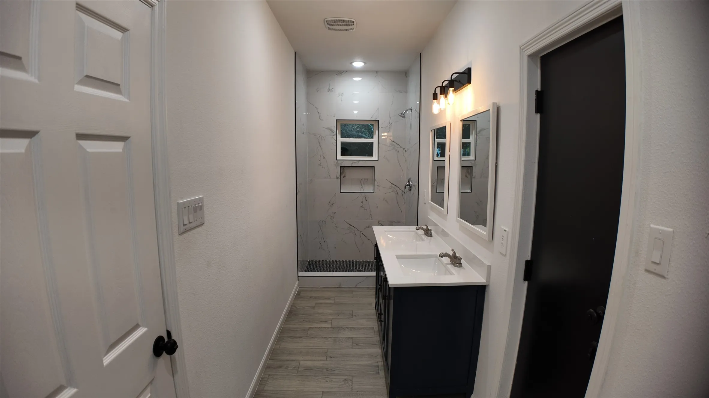 Single Family Residence For Sale in Hunt County , 4709 Lee Street, Greenville, Texas 75401, 3 Bedroom, 2 Bathroom, Garage spaces, 1,492 Sqft, built in 2023, mls#21301251, Real Estate Agent in Greenville, Homes For Sale in Hunt county, Homes For Sale in Greenville, Realtor in Greenville Texas, Real Estate Brokerage Independent Realty Texas, Luminita Cordes Realtor