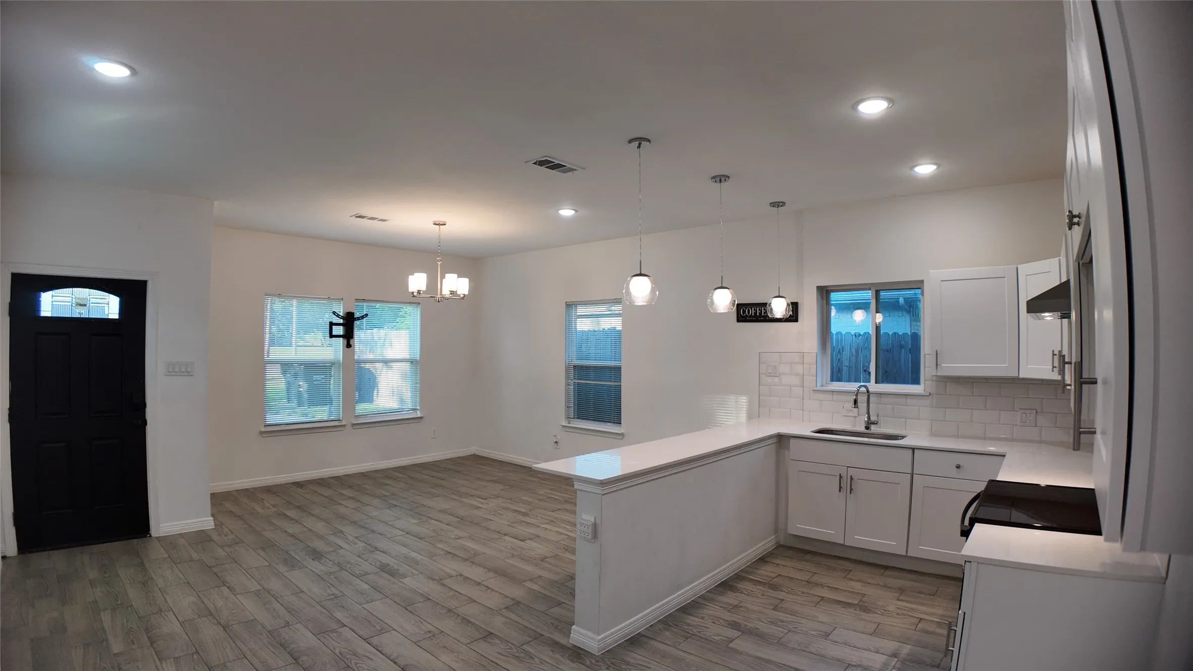 Single Family Residence For Sale in Hunt County , 4709 Lee Street, Greenville, Texas 75401, 3 Bedroom, 2 Bathroom, Garage spaces, 1,492 Sqft, built in 2023, mls#21301251, Real Estate Agent in Greenville, Homes For Sale in Hunt county, Homes For Sale in Greenville, Realtor in Greenville Texas, Real Estate Brokerage Independent Realty Texas, Luminita Cordes Realtor