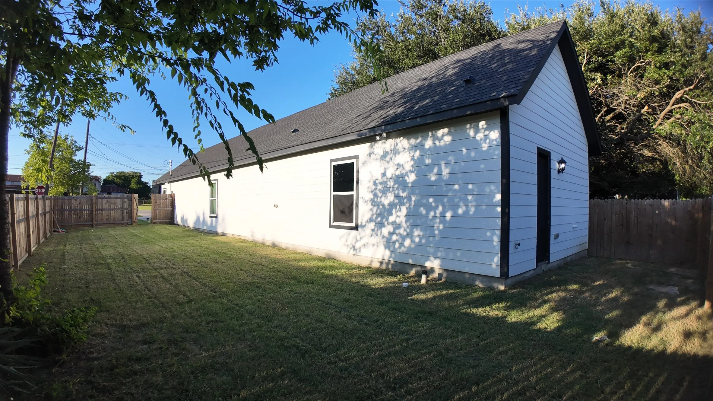 Single Family Residence For Sale in Hunt County , 4709 Lee Street, Greenville, Texas 75401, 3 Bedroom, 2 Bathroom, Garage spaces, 1,492 Sqft, built in 2023, mls#21301251, Real Estate Agent in Greenville, Homes For Sale in Hunt county, Homes For Sale in Greenville, Realtor in Greenville Texas, Real Estate Brokerage Independent Realty Texas, Luminita Cordes Realtor
