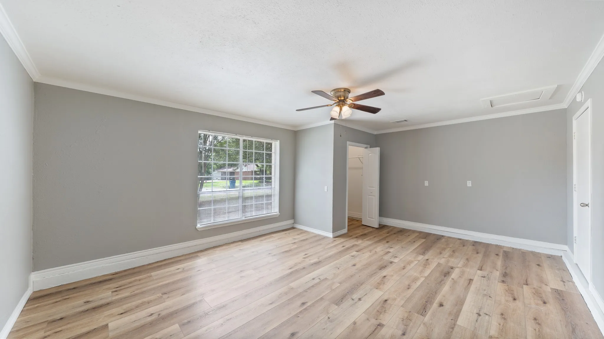 Single Family Residence For Sale in Henderson County , 519 Malibu Drive, Malakoff, Texas 75148, 3 Bedroom, 2 Bathroom, Garage spaces, 1,618 Sqft, built in 1970, mls#21301101, Real Estate Agent in Malakoff, Homes For Sale in Henderson county, Homes For Sale in Malakoff, Realtor in Malakoff Texas, Real Estate Brokerage Independent Realty Texas, Luminita Cordes Realtor